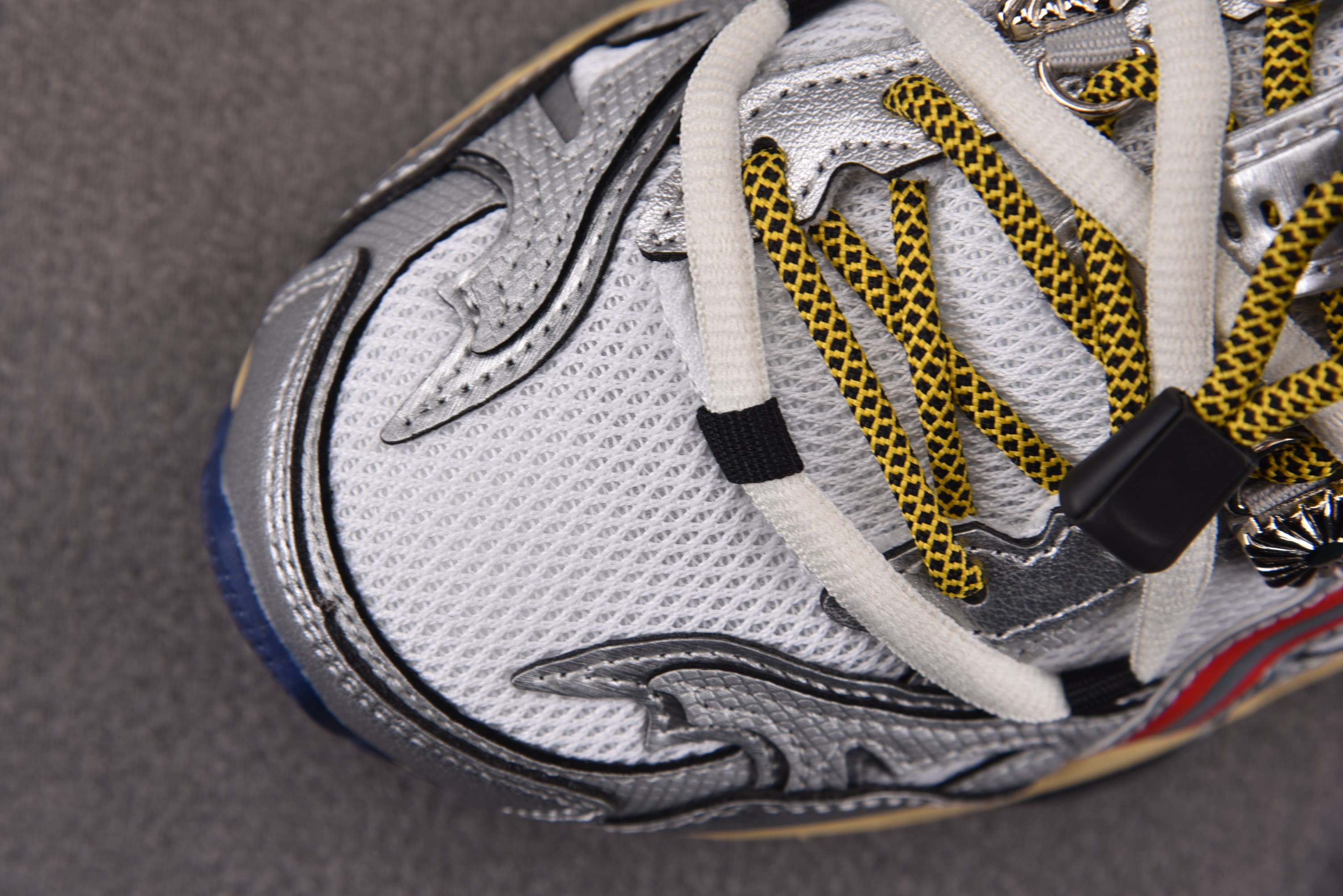 ASICS Gel-Cumulus 16 TG 白银 1203B115-100 YZ02236-46