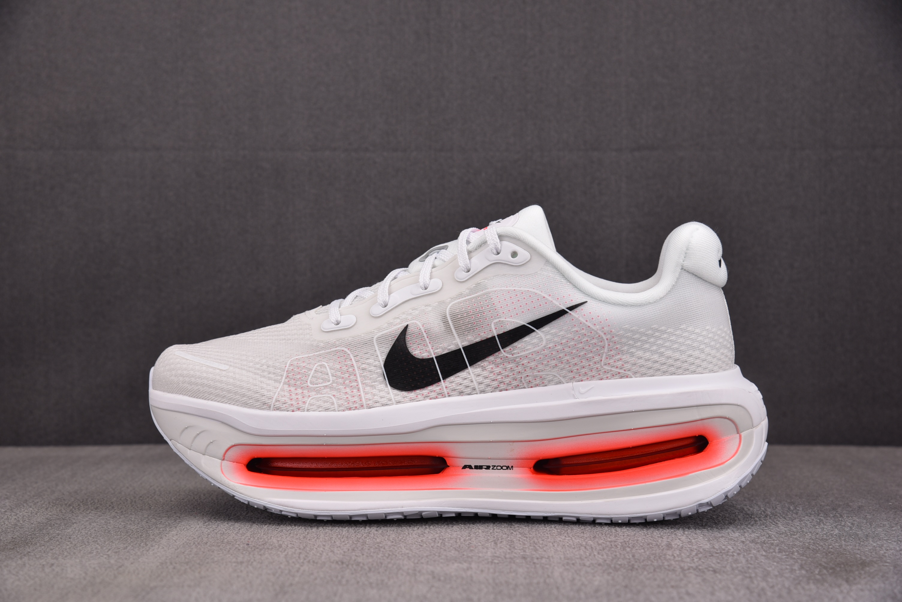 NK Vomero Premium White Bright Crimson 白红 HQ2050-103