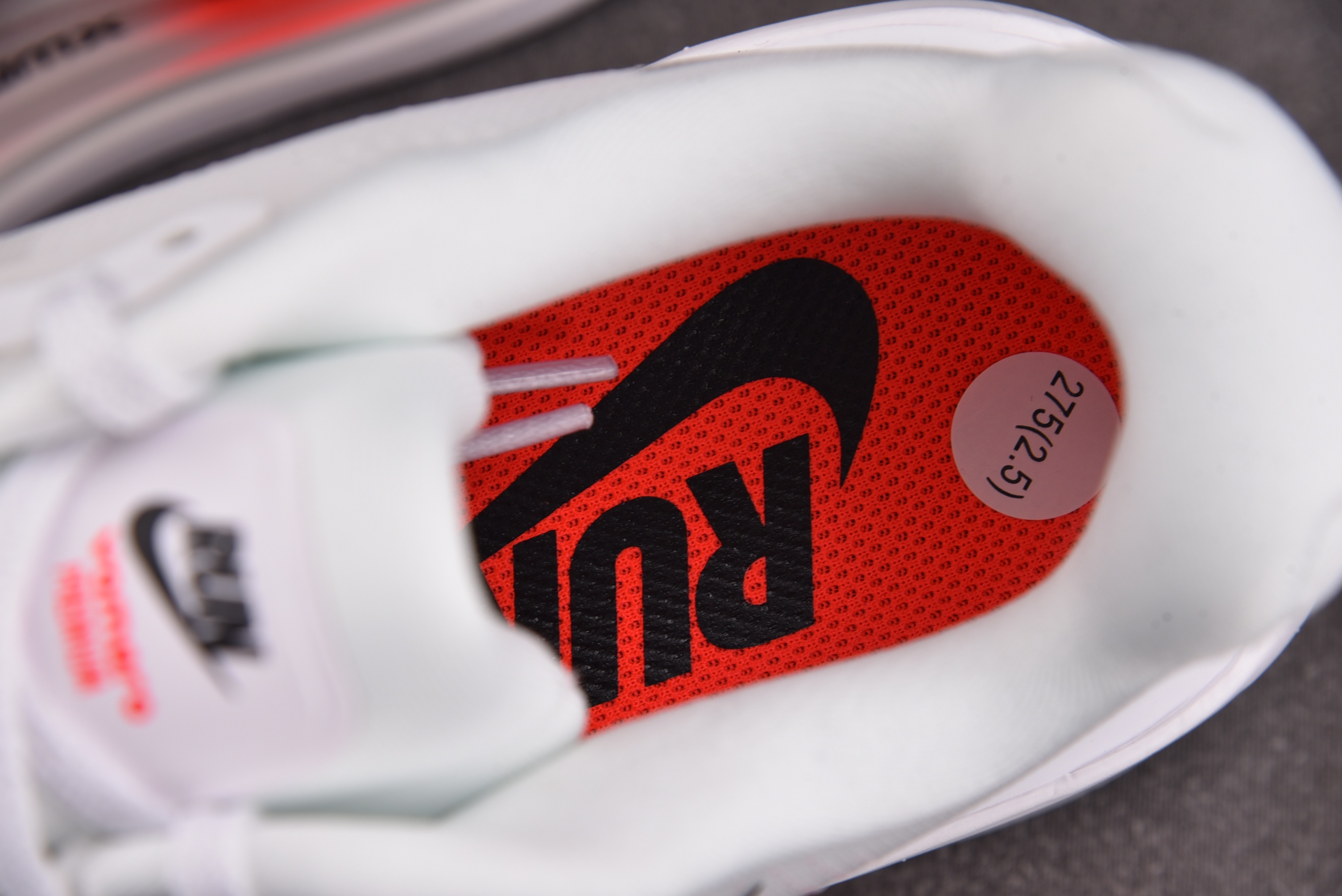 NK Vomero Premium White Bright Crimson 白红 HQ2050-103