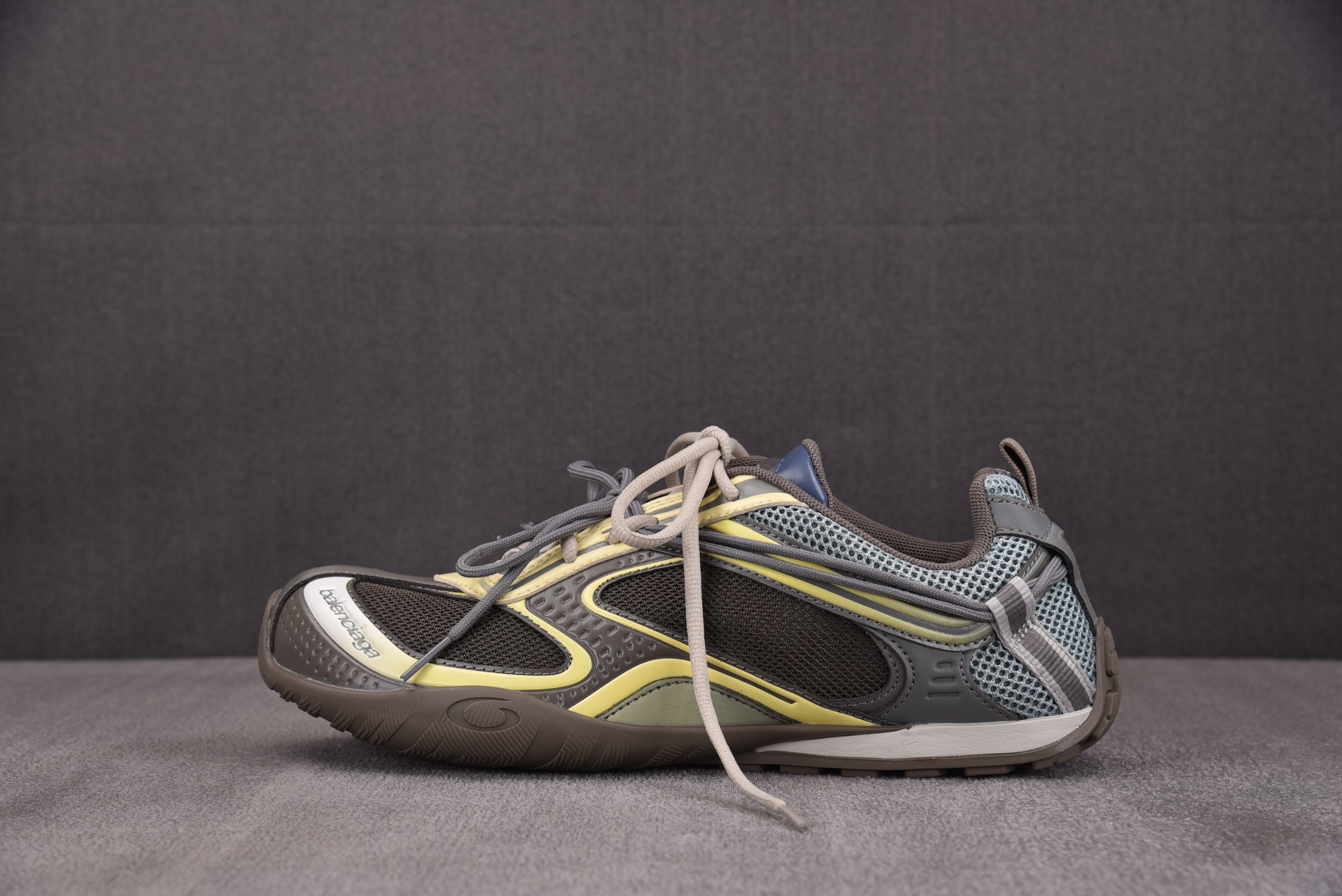 Balenciaga Radar Gradient Lines 卡其黄 YZ01835-46
