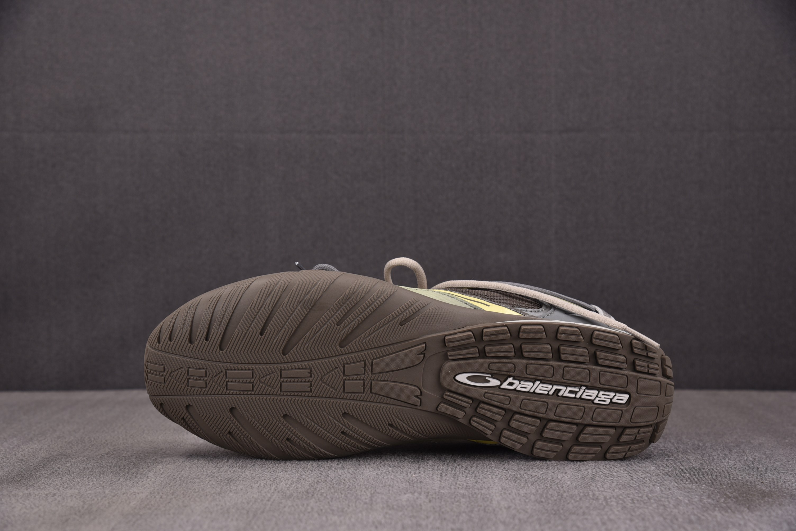 Balenciaga Radar Gradient Lines 卡其黄 YZ01835-46