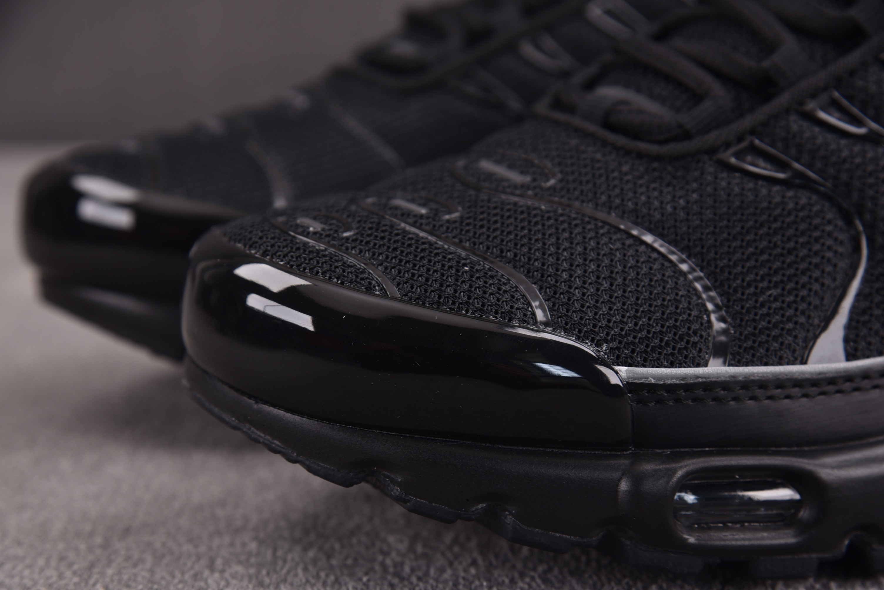 NK Air Max Plus OG Black Reflective 黑色 HV8066-002 #Y