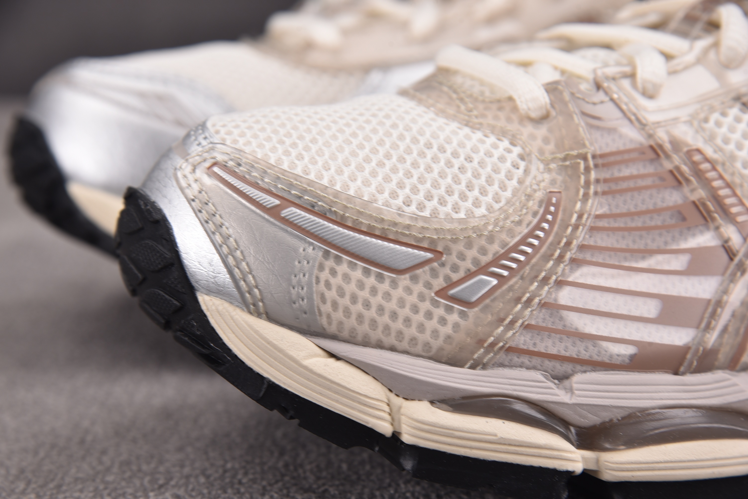 ASICS Gel-Kayano 12.1 Kith Paragon 棕色 1203B144-100 Y