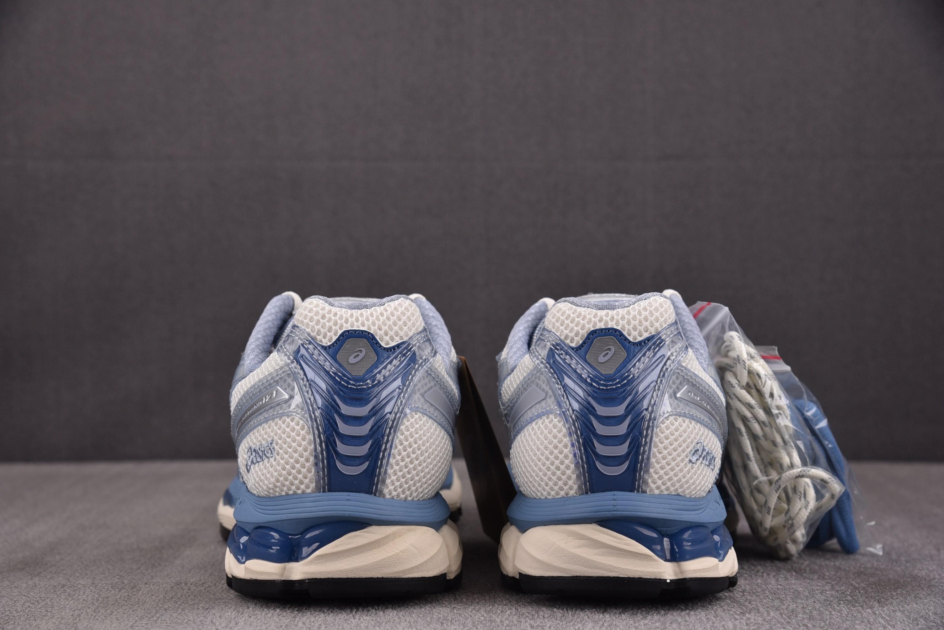 ASICS Gel-Kayano 12.1 Kith Voyage 灰蓝 1203B144-102 YZ
