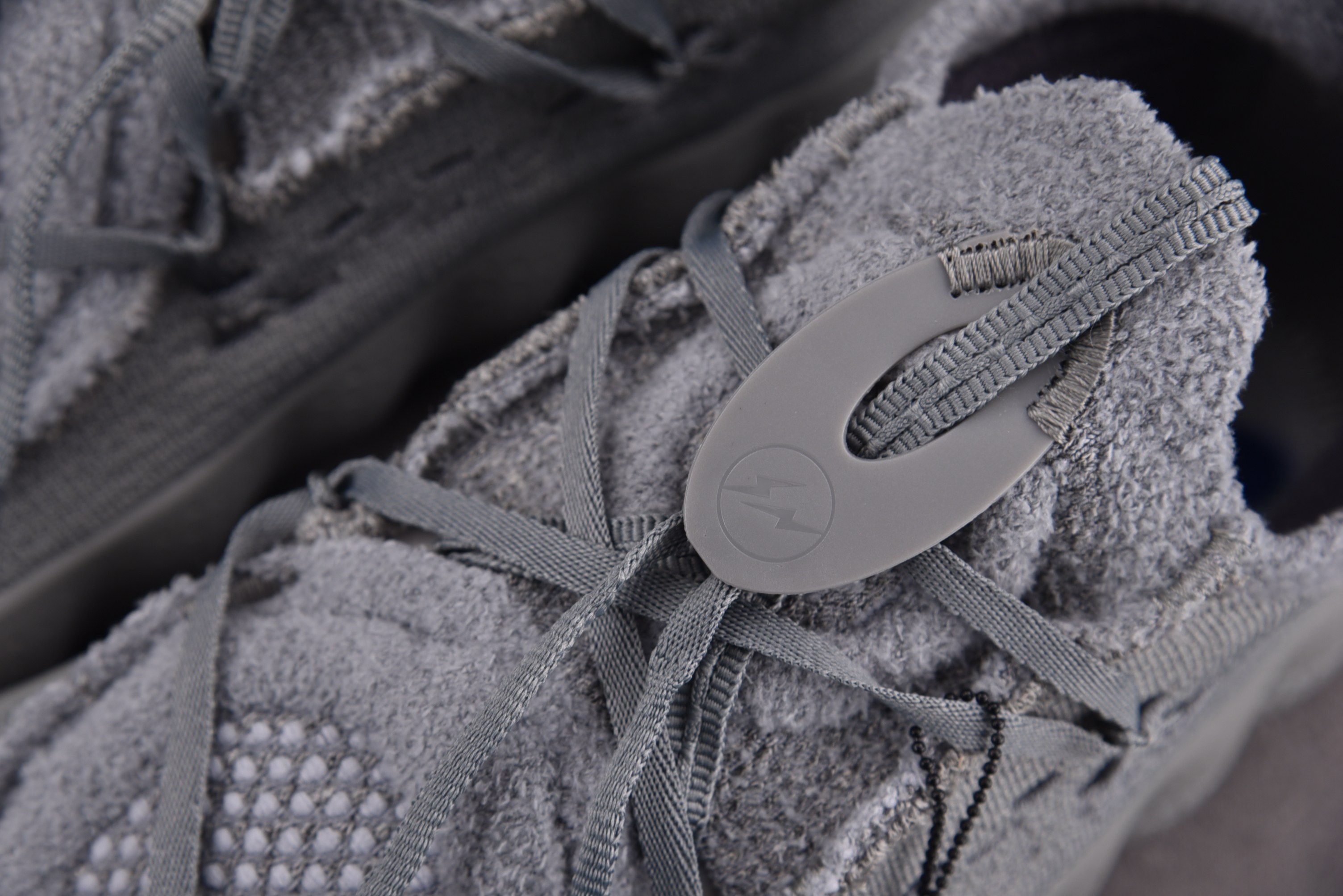 NK Mind 002 Flyknit Fragment Particle Grey 水泥灰 IQ850