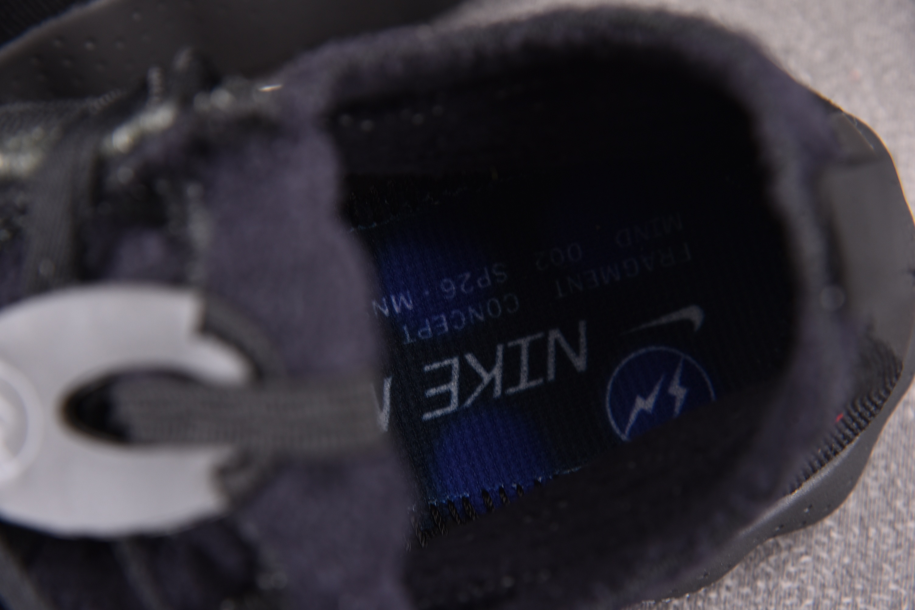 NK x Fragment Mind 002 Concept Testing 黑色 IQ8504-002