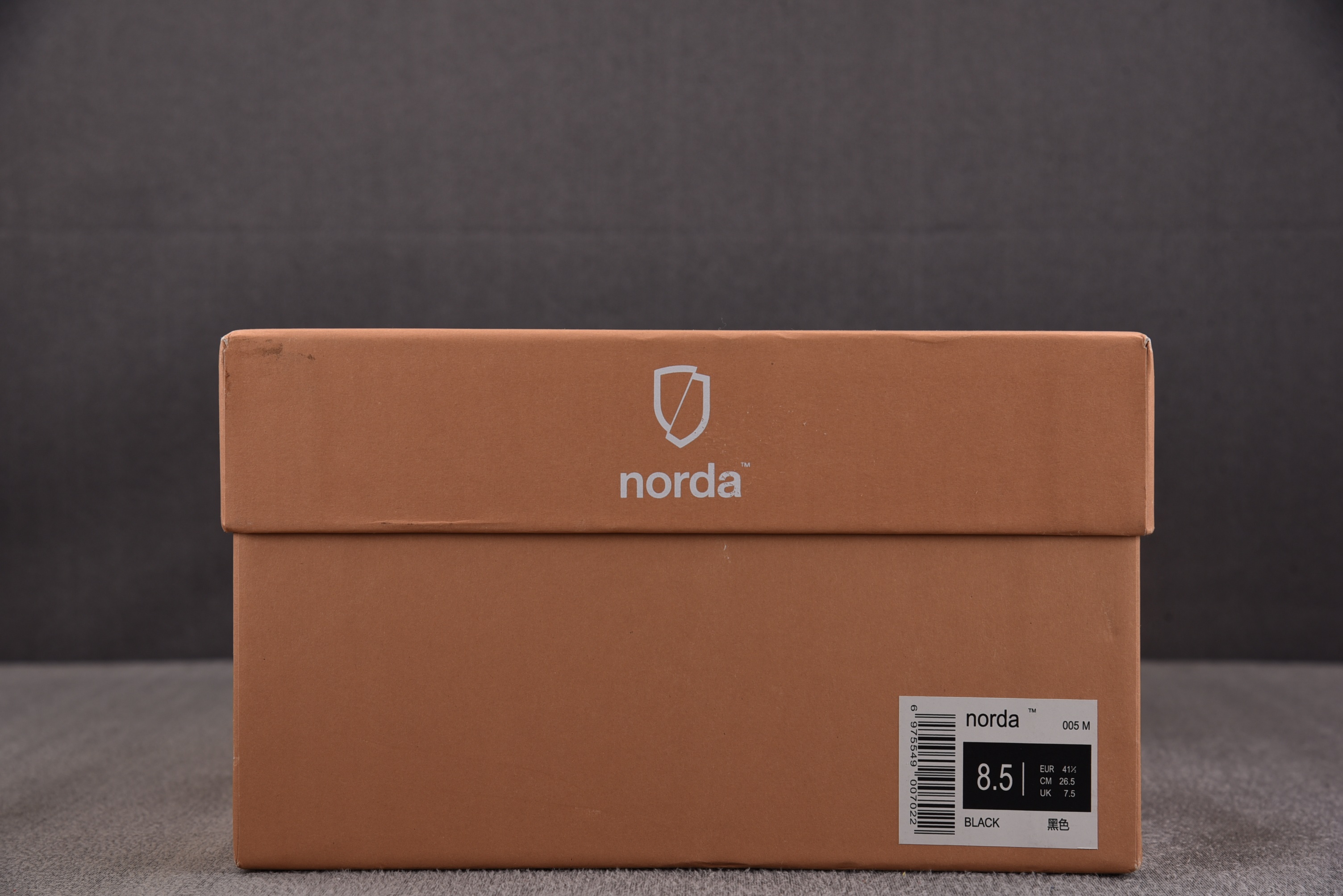 Norda 005 黑色 YZ00436-46