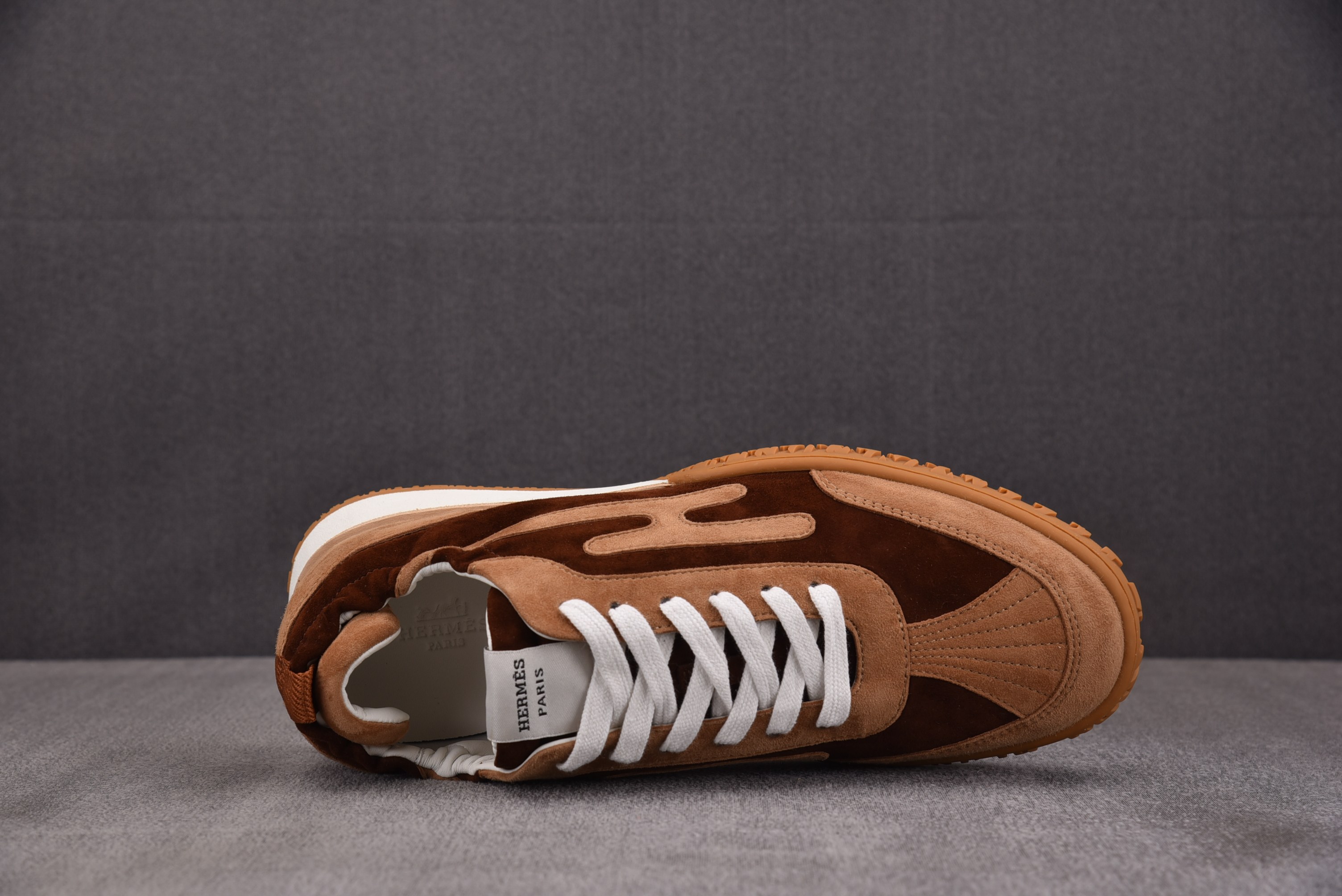 HERMES Sneaker Femme Jet Chevrevelours 棕色 YZ022-135-