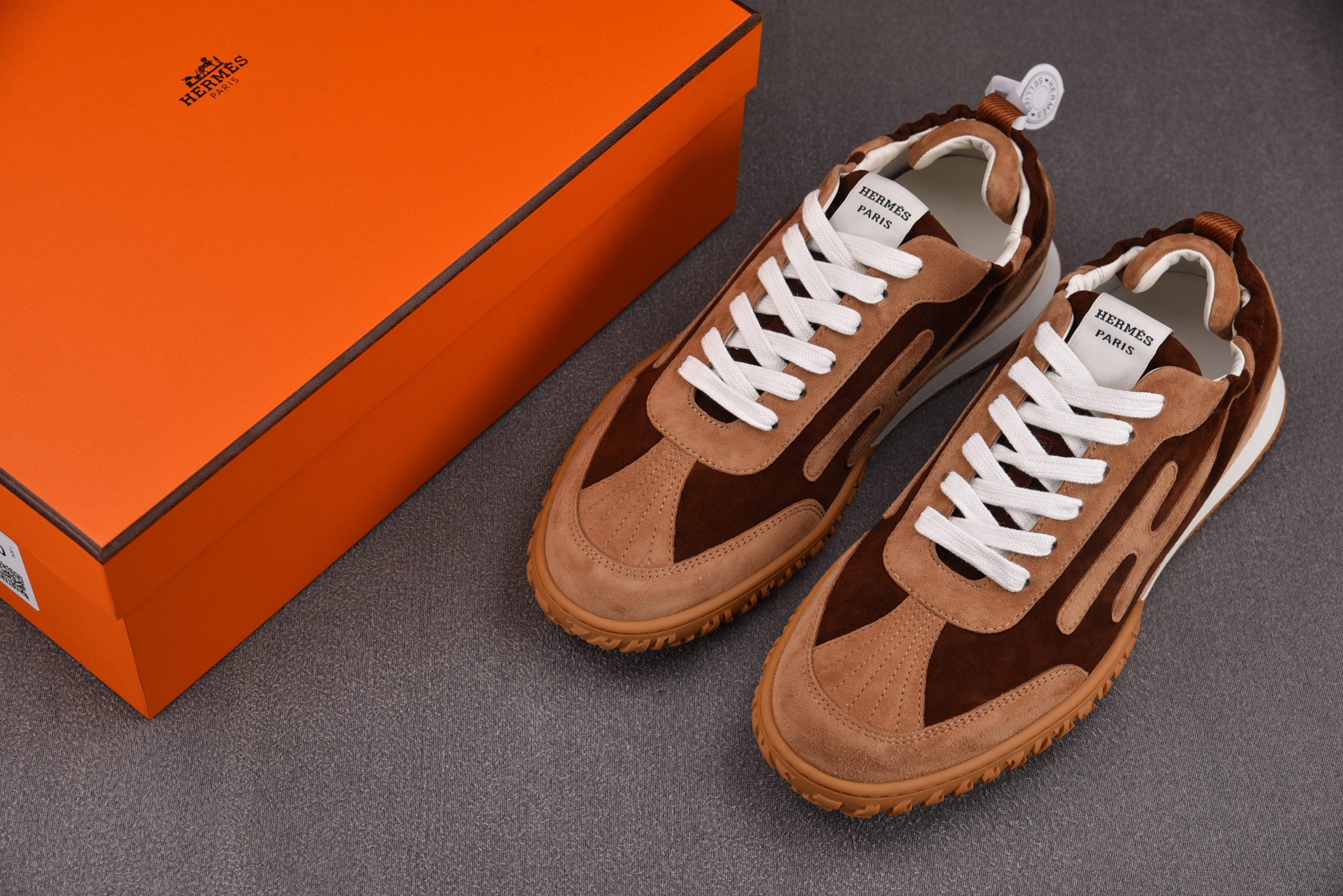 HERMES Sneaker Femme Jet Chevrevelours 棕色 YZ022-135-