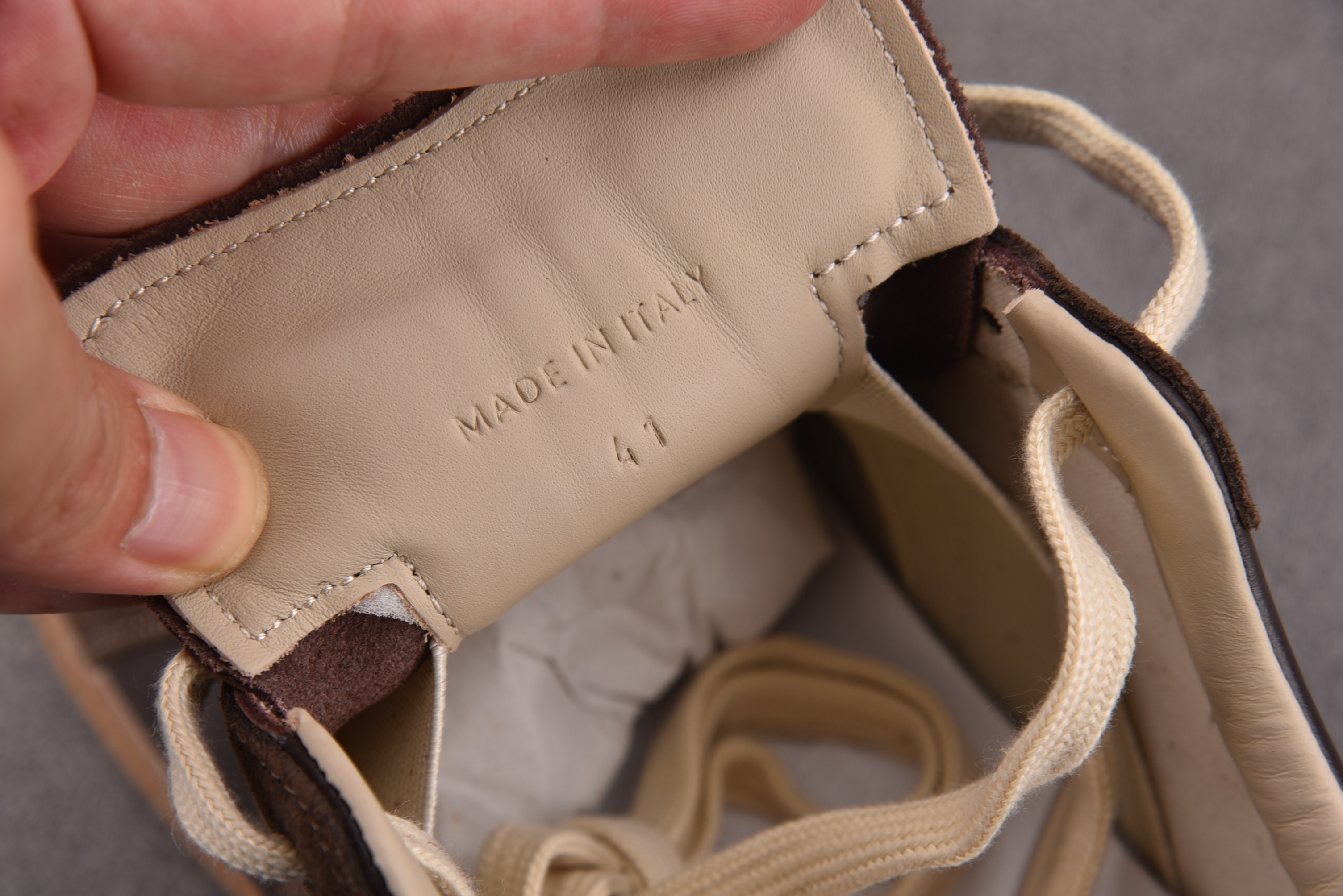 Maison Margiela Replica Painted 梅森·马吉拉 褐棕色 YZ00640-4