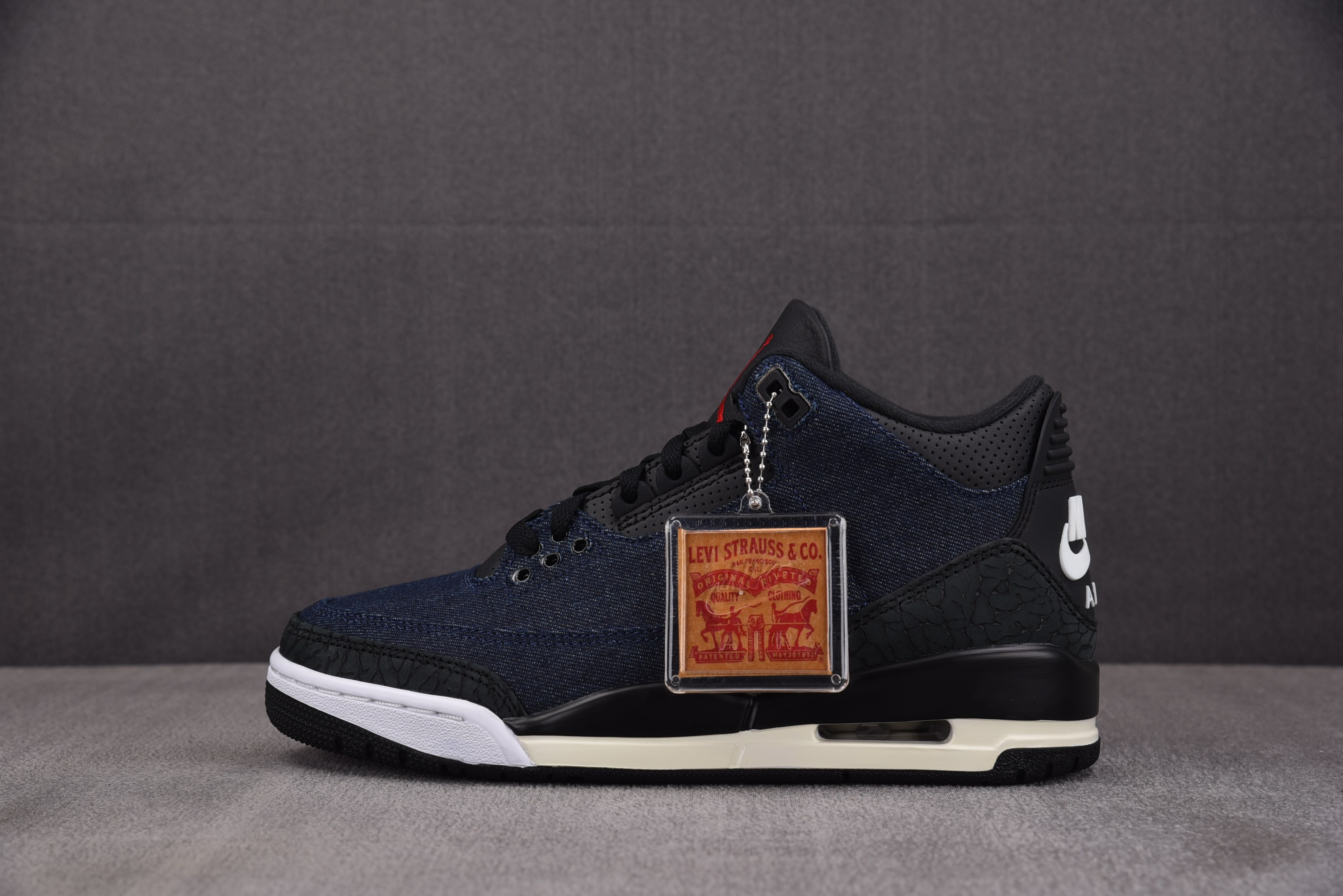 Air Jordan 3 Retro x Levi's Indigo 蓝黑 IH7959-400 YZ0