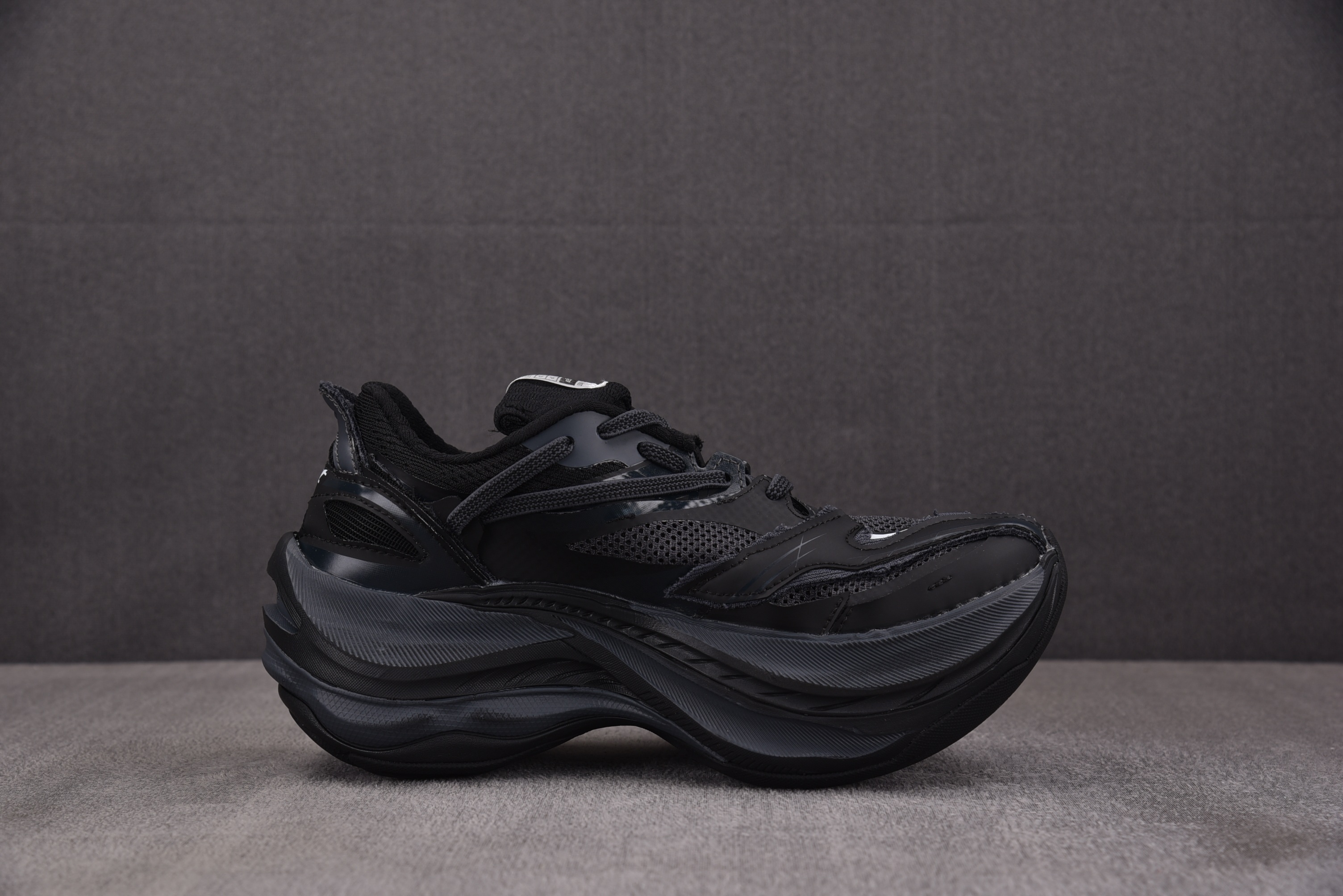 Balenciaga Jet 黑色 YZ018-535-46