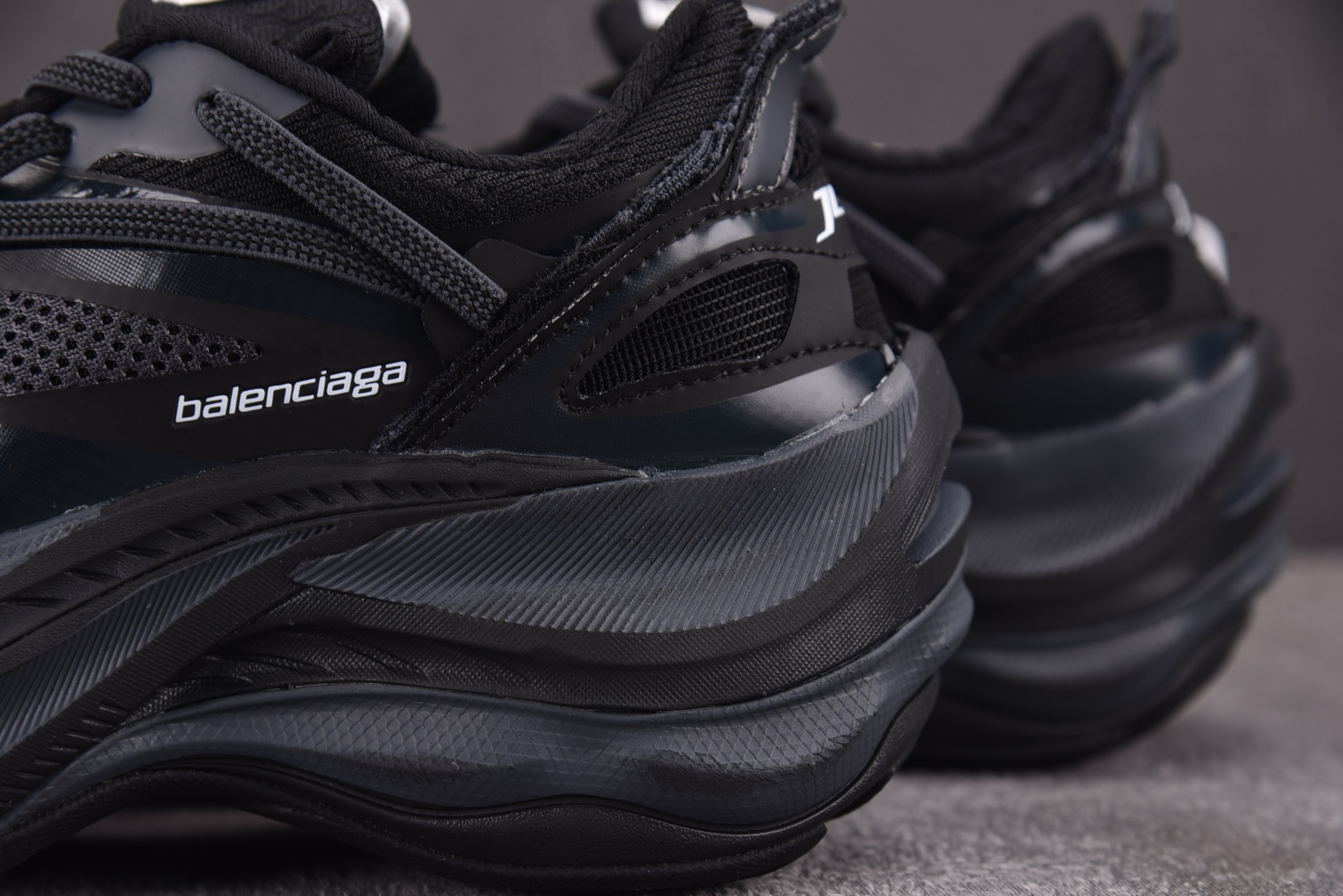 Balenciaga Jet 黑色 YZ018-535-46