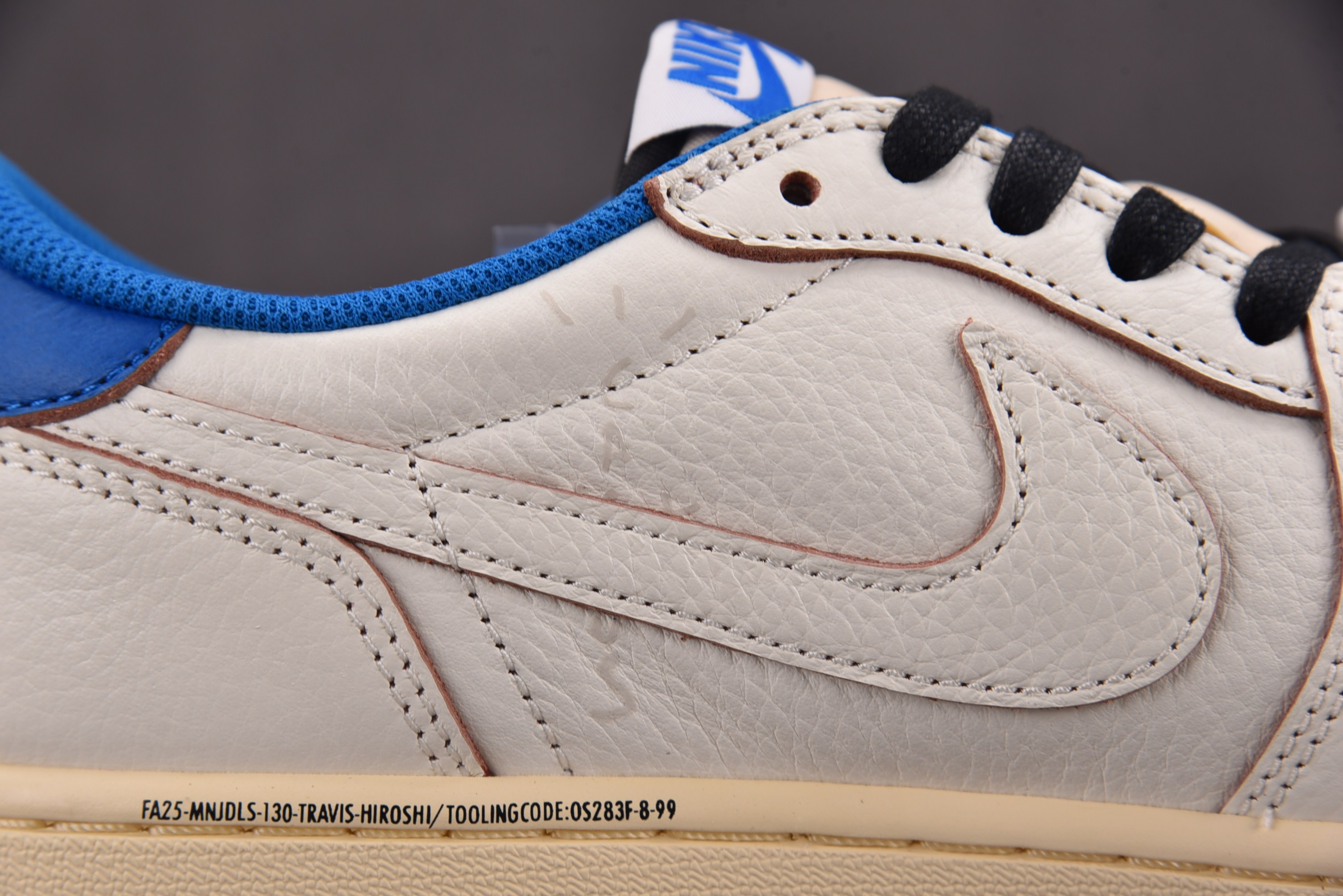 Fragment Design x Travis Scott Air Jordan 1 Low OG S