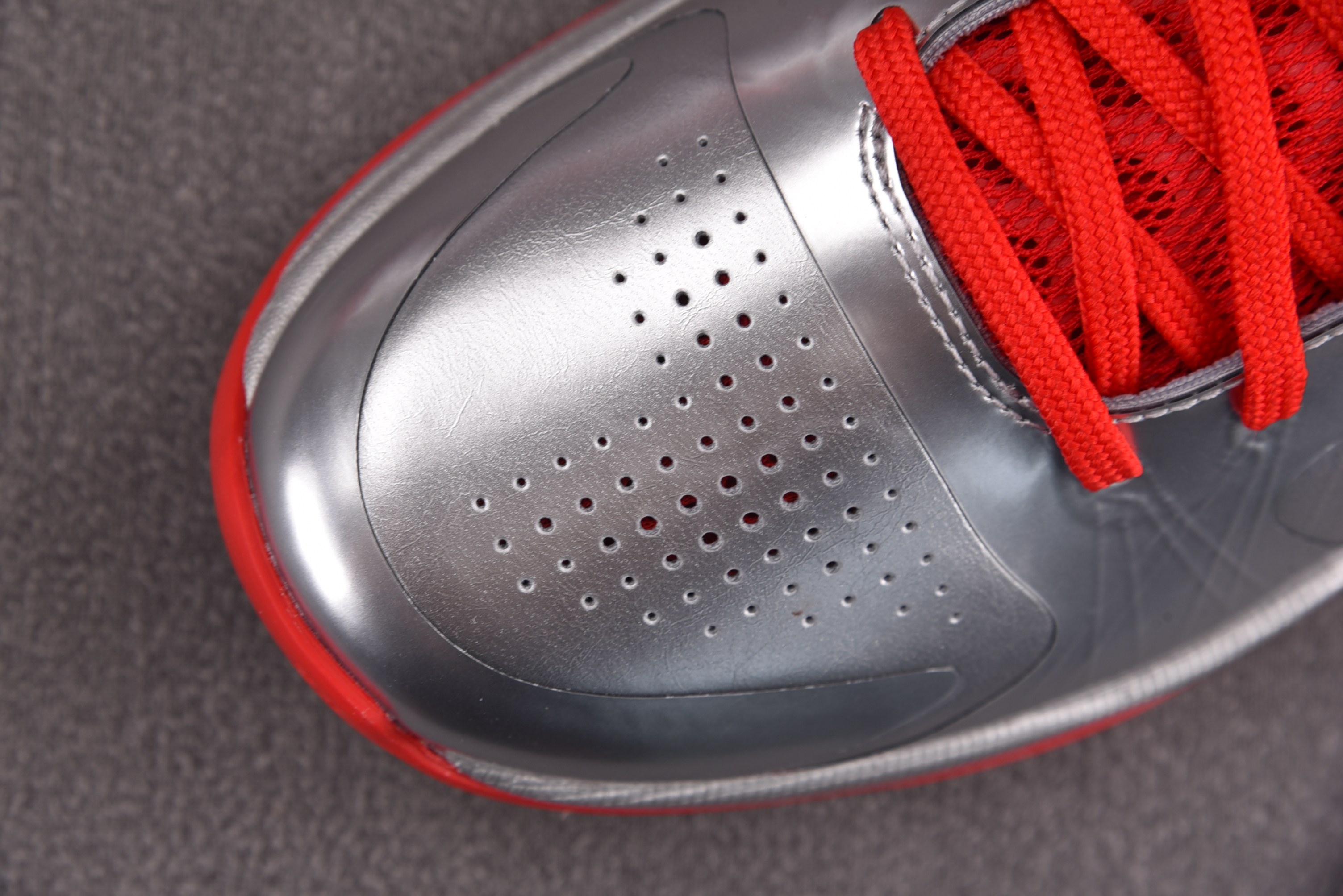 NK Kobe 5 Protro Caitlin Clark Rookie of the Year 银红