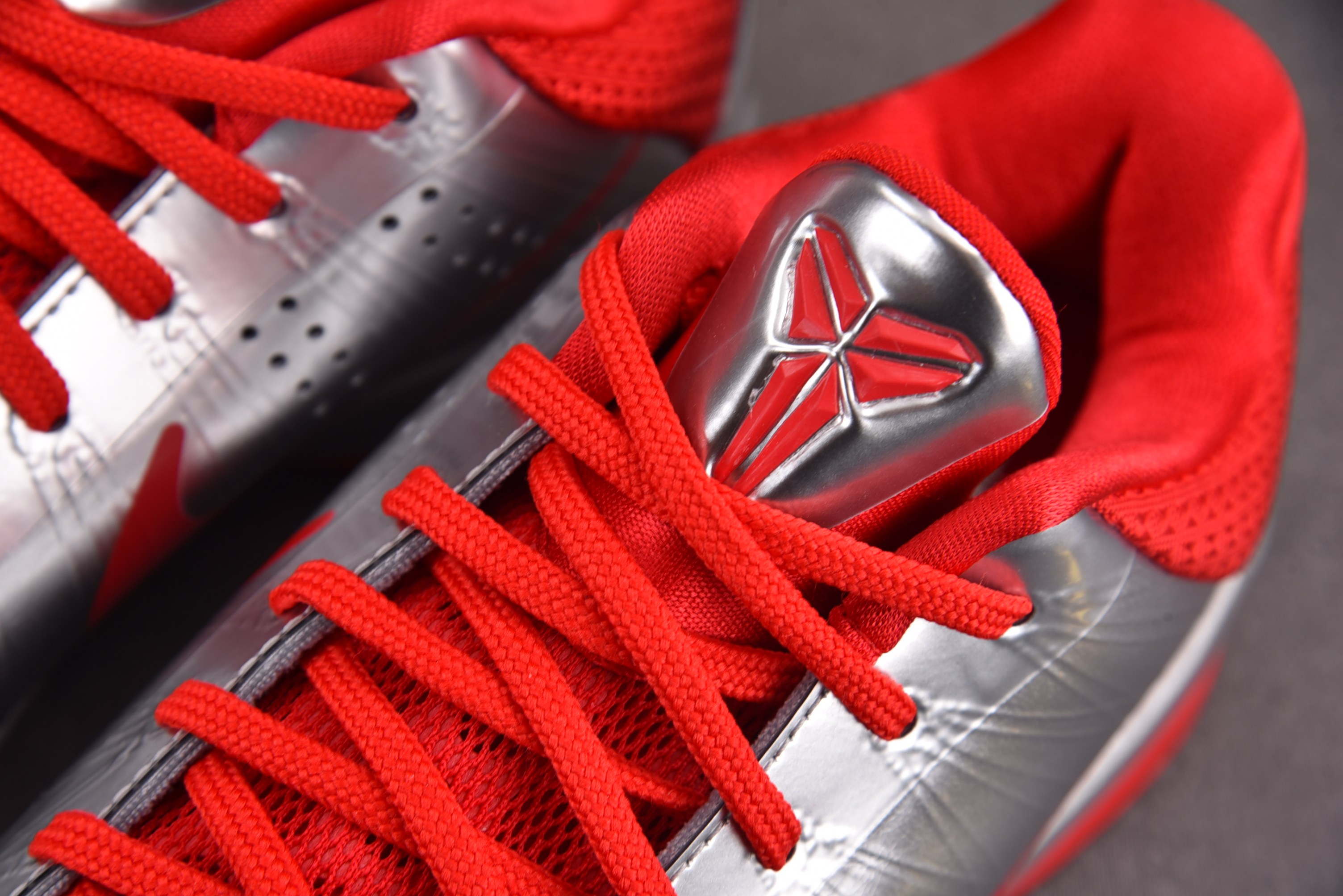 NK Kobe 5 Protro Caitlin Clark Rookie of the Year 银红