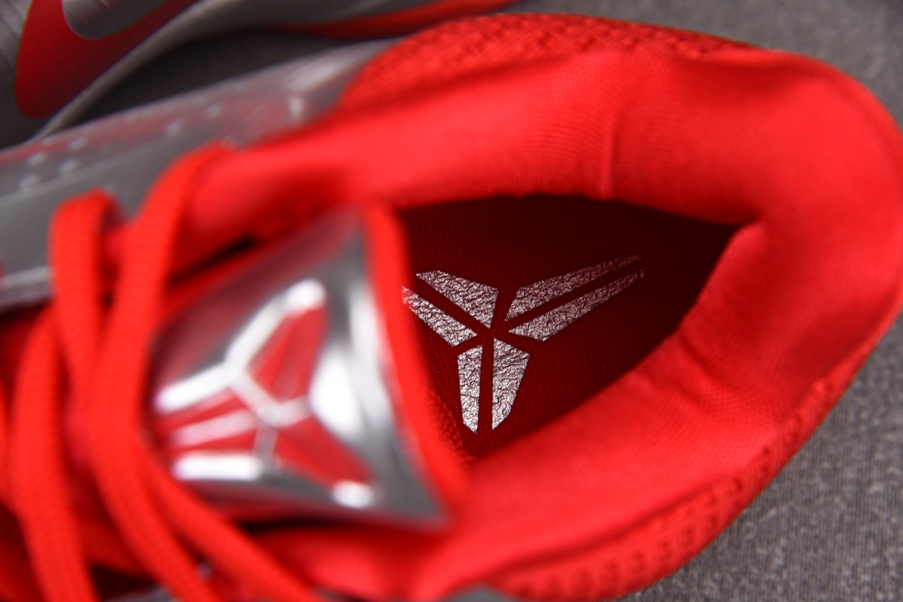 NK Kobe 5 Protro Caitlin Clark Rookie of the Year 银红