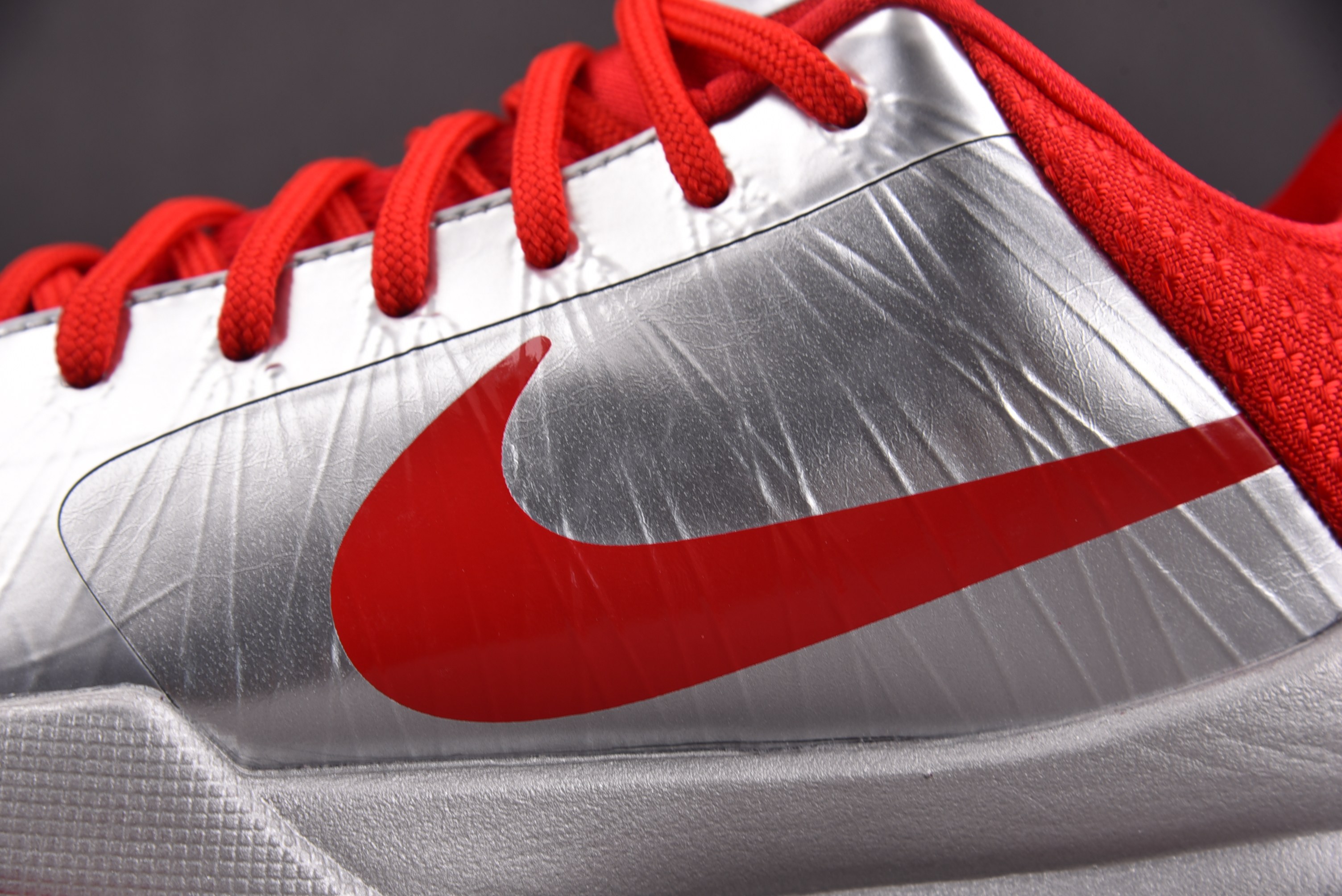 NK Kobe 5 Protro Caitlin Clark Rookie of the Year 银红