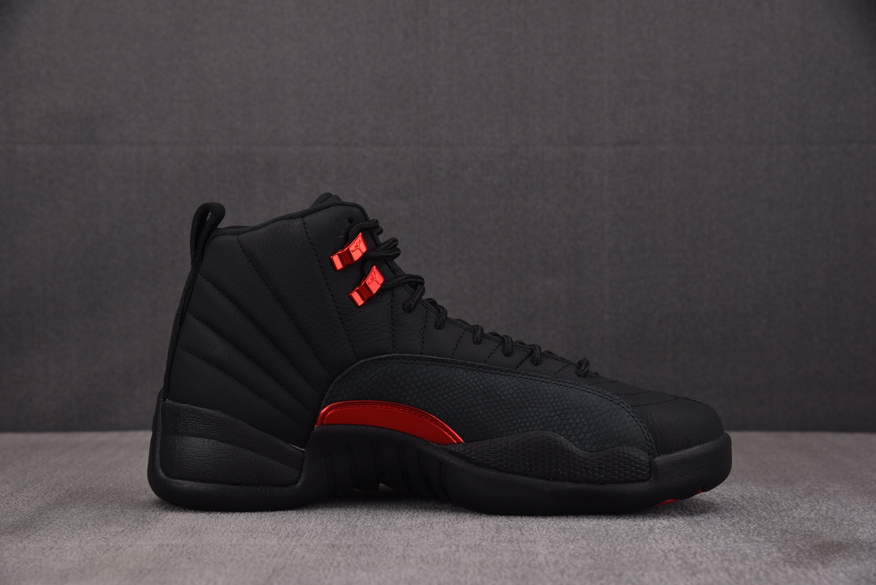 Air Jordan 12 Retro Bloodline 黑红 CT8013-003 YZ001-14