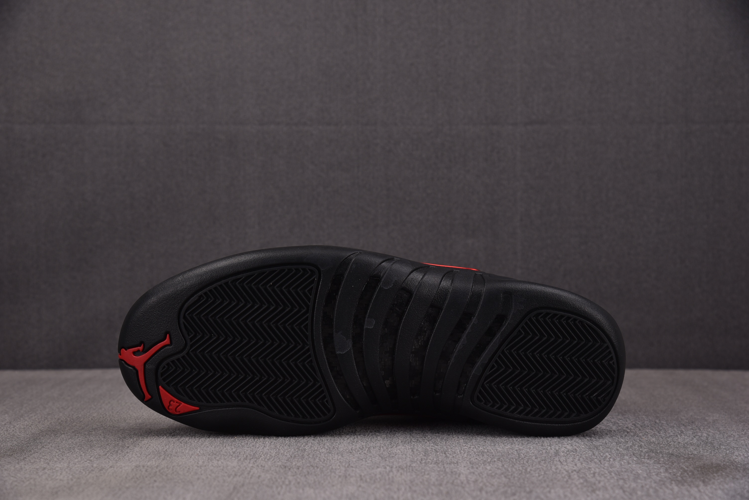 Air Jordan 12 Retro Bloodline 黑红 CT8013-003 YZ001-14