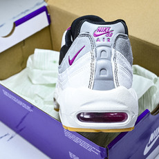 纯原Eric Koston x NK SB Air Max 95 耐克联名低帮气垫男女跑步鞋 HF754 纯原Eric Koston x NK SB Air Max 95 耐克联名低帮气垫男女跑步鞋 HF754