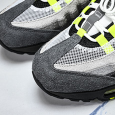 纯原NK Air Max 95 OG 复古减震气垫跑鞋IB4523-004 #YZ001-1原版1:1 纯原NK Air Max 95 OG 复古减震气垫跑鞋IB4523-004 #YZ001-1原版1:1