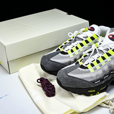 纯原NK Air Max 95 OG 复古减震气垫跑鞋IB4523-004 #YZ001-1原版1:1 纯原NK Air Max 95 OG 复古减震气垫跑鞋IB4523-004 #YZ001-1原版1:1