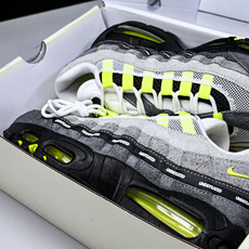 纯原NK Air Max 95 OG 复古减震气垫跑鞋IB4523-004 #YZ001-1原版1:1 纯原NK Air Max 95 OG 复古减震气垫跑鞋IB4523-004 #YZ001-1原版1:1