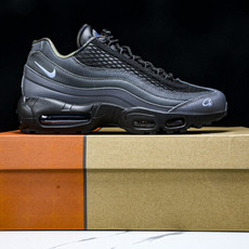 纯原NK Air Max 95 复古减震气垫跑鞋 FB2709 002 #YZ001-140 41 42 纯原NK Air Max 95 复古减震气垫跑鞋 FB2709 002 #YZ001-140 41 42