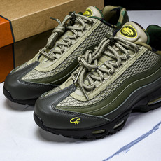 纯原NK Air Max 95 复古减震气垫跑鞋 FB2709 300 #YZ001-140 41 42 纯原NK Air Max 95 复古减震气垫跑鞋 FB2709 300 #YZ001-140 41 42