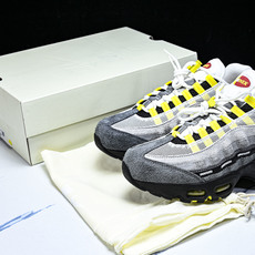 纯原NK Air Max 95 复古减震气垫跑鞋 IB4523-002 #YZ001-1原版1:1 制作 纯原NK Air Max 95 复古减震气垫跑鞋 IB4523-002 #YZ001-1原版1:1 制作