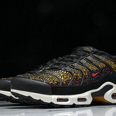 纯原Swarovski x NK Air Max Plus 施华洛世奇联名女款休闲运动鞋FZ9042 0 纯原Swarovski x NK Air Max Plus 施华洛世奇联名女款休闲运动鞋FZ9042 0