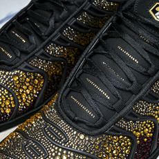 纯原Swarovski x NK Air Max Plus 施华洛世奇联名女款休闲运动鞋FZ9042 0 纯原Swarovski x NK Air Max Plus 施华洛世奇联名女款休闲运动鞋FZ9042 0