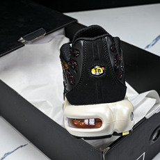 纯原Swarovski x NK Air Max Plus 施华洛世奇联名女款休闲运动鞋FZ9042 0 纯原Swarovski x NK Air Max Plus 施华洛世奇联名女款休闲运动鞋FZ9042 0