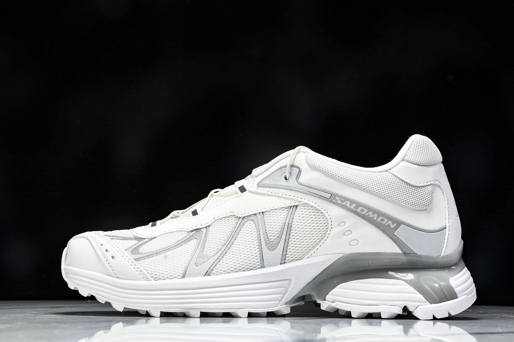 SALOMON萨洛蒙 XT-WHISPER 舒适百搭耐磨轻便 低帮 休闲越野训练城市通勤跑步鞋 白色  