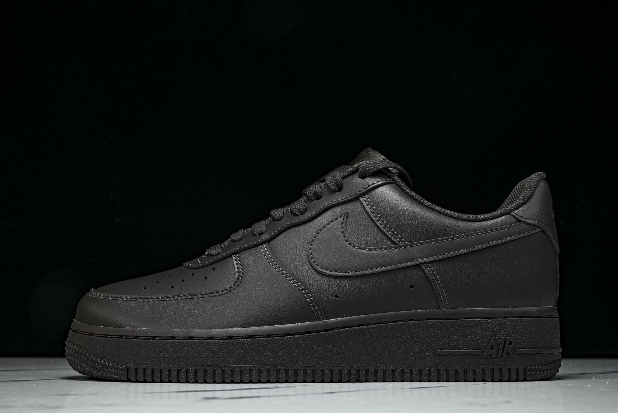 Nike Air Force 1'07 Low 全头层 空军一号低帮休闲板鞋 IH1698 200 #Y