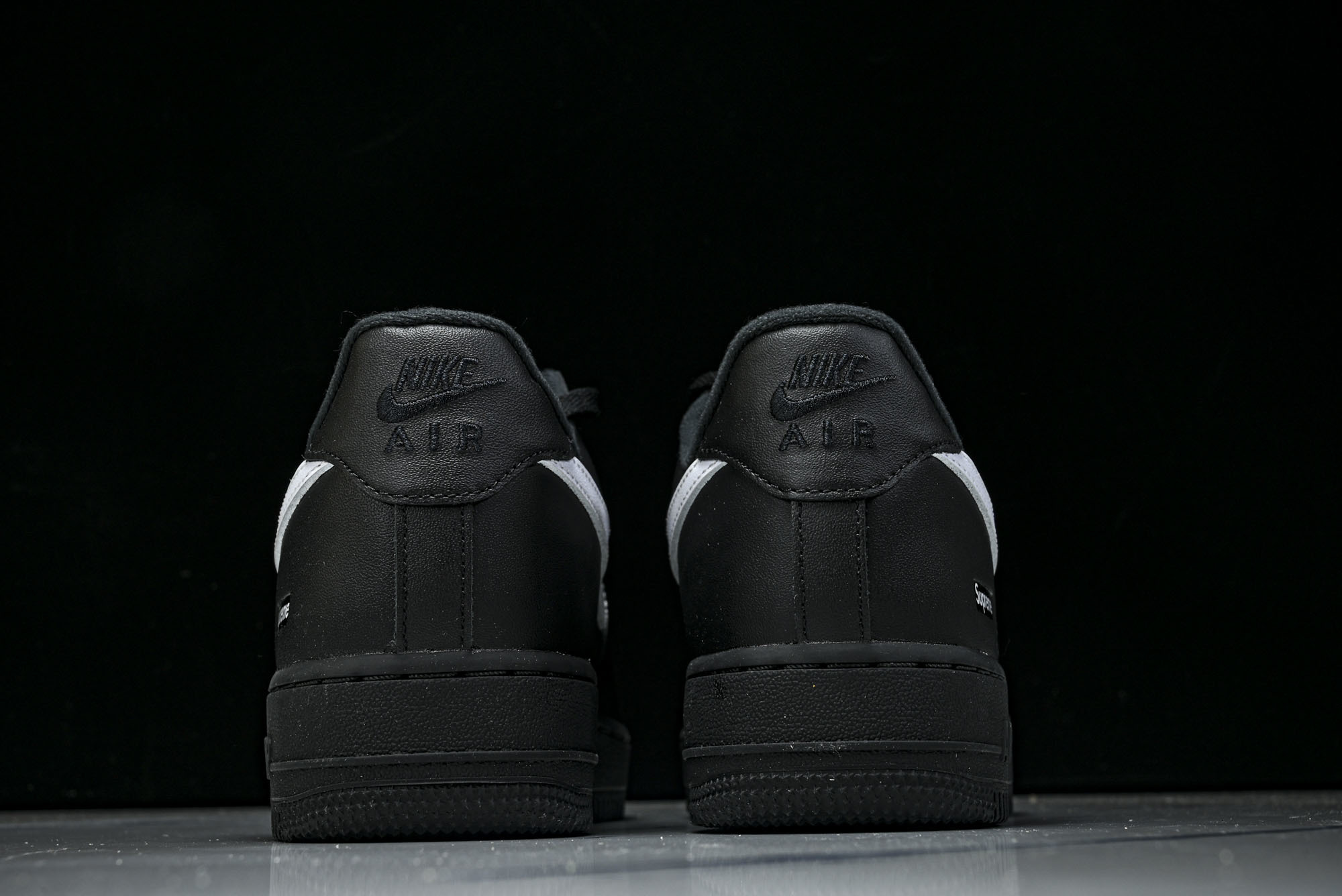 Supreme x NK Air Force 1'07 Low 联名款 空军一号低帮休闲板鞋 CU922