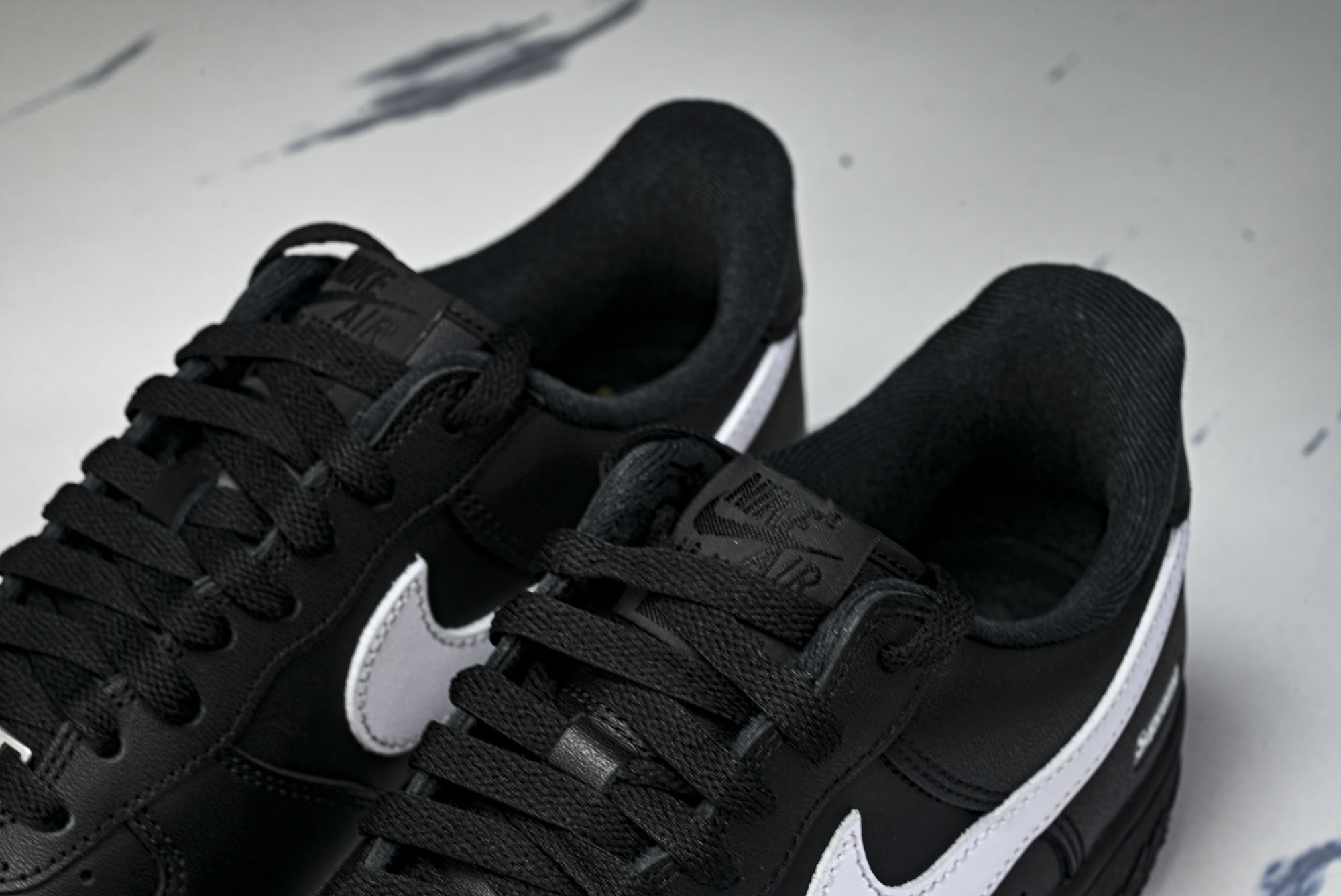 Supreme x NK Air Force 1'07 Low 联名款 空军一号低帮休闲板鞋 CU922