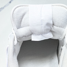 Supreme x NK Air Force 1'07 Low 联名款 空军一号低帮休闲板鞋 CU922 Supreme x NK Air Force 1'07 Low 联名款 空军一号低帮休闲板鞋 CU922