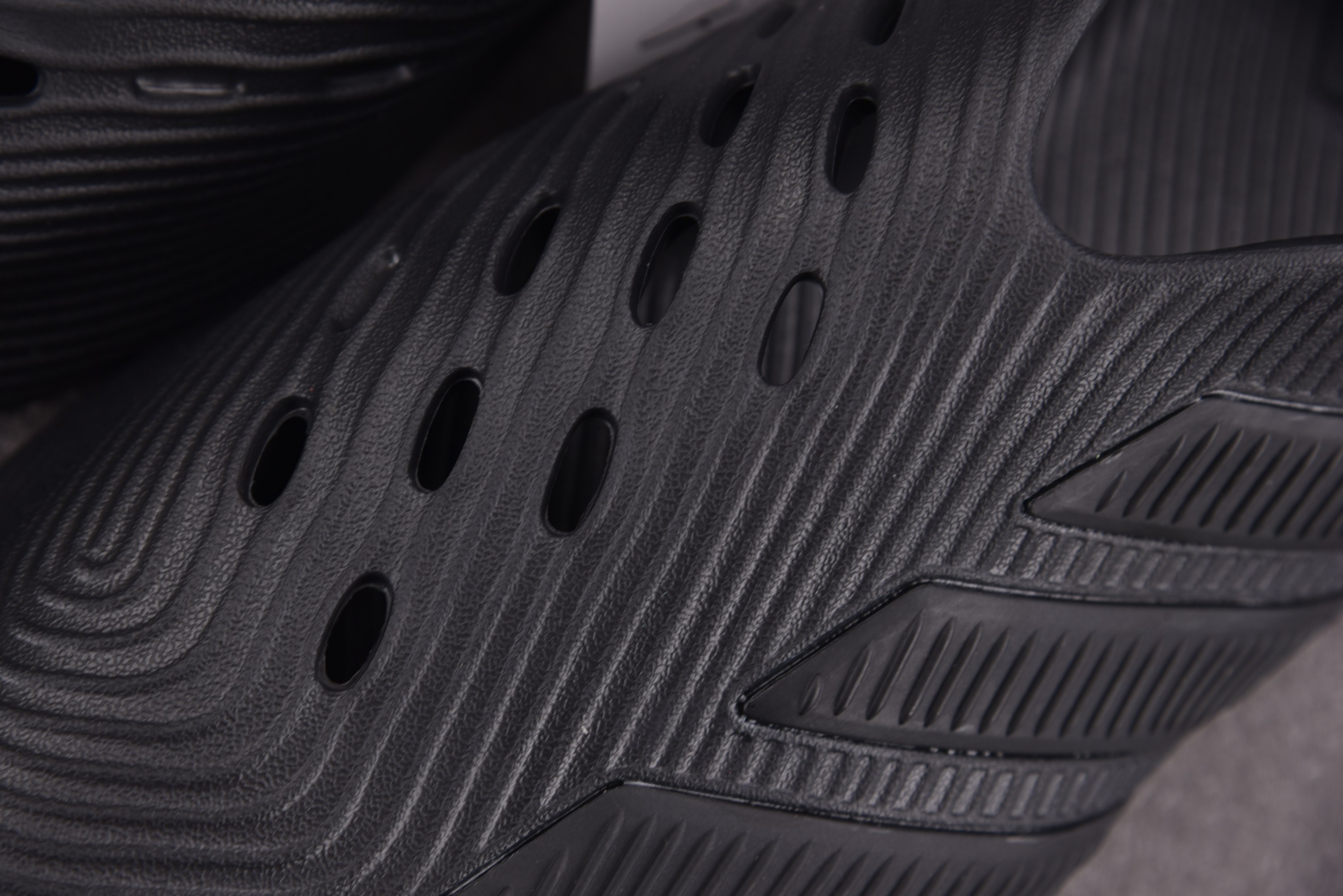 AD Purechill Runner 全黑 KI0067 YZ03940-47