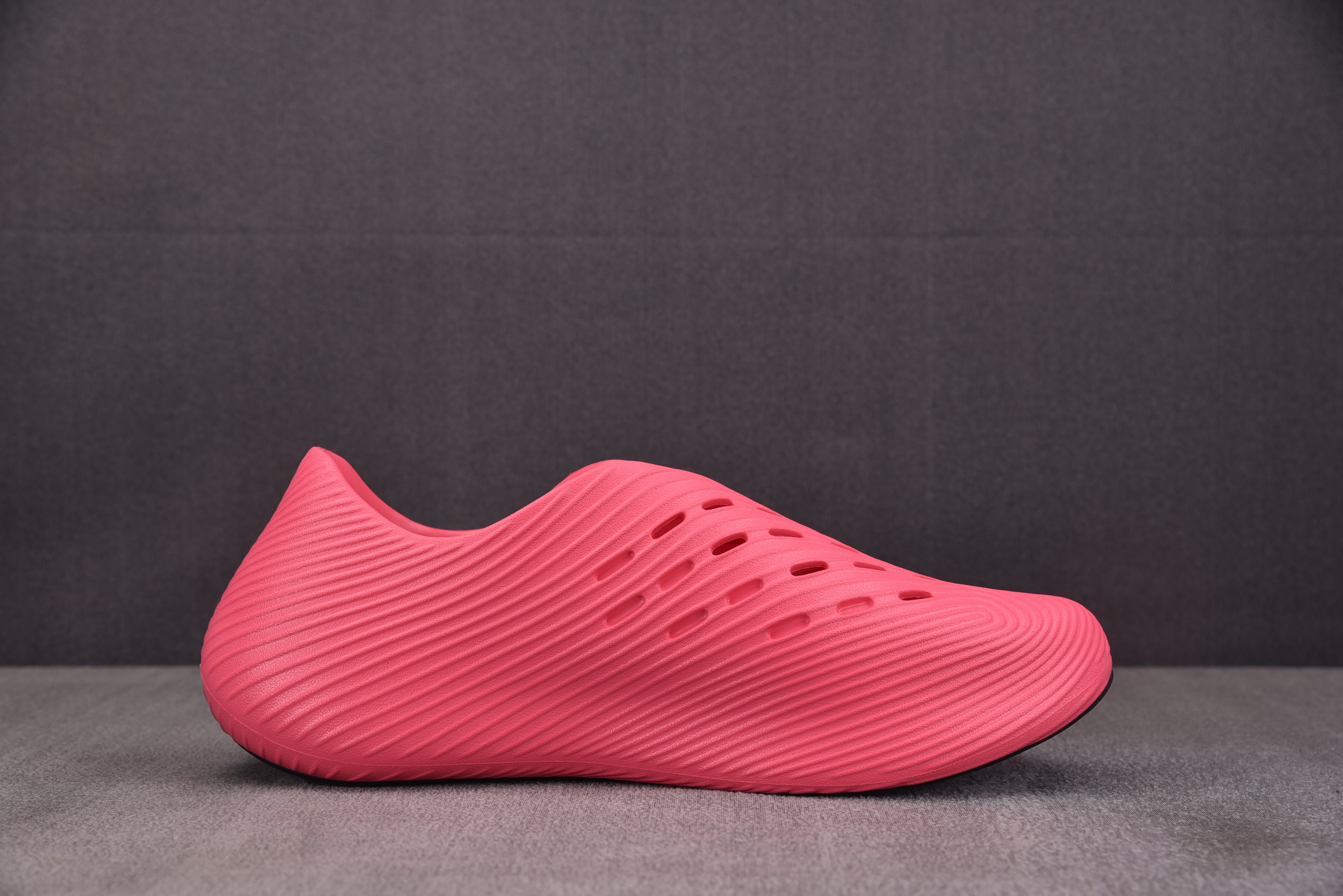 AD Purechill Runner 红色 KI0065 YZ03940-47