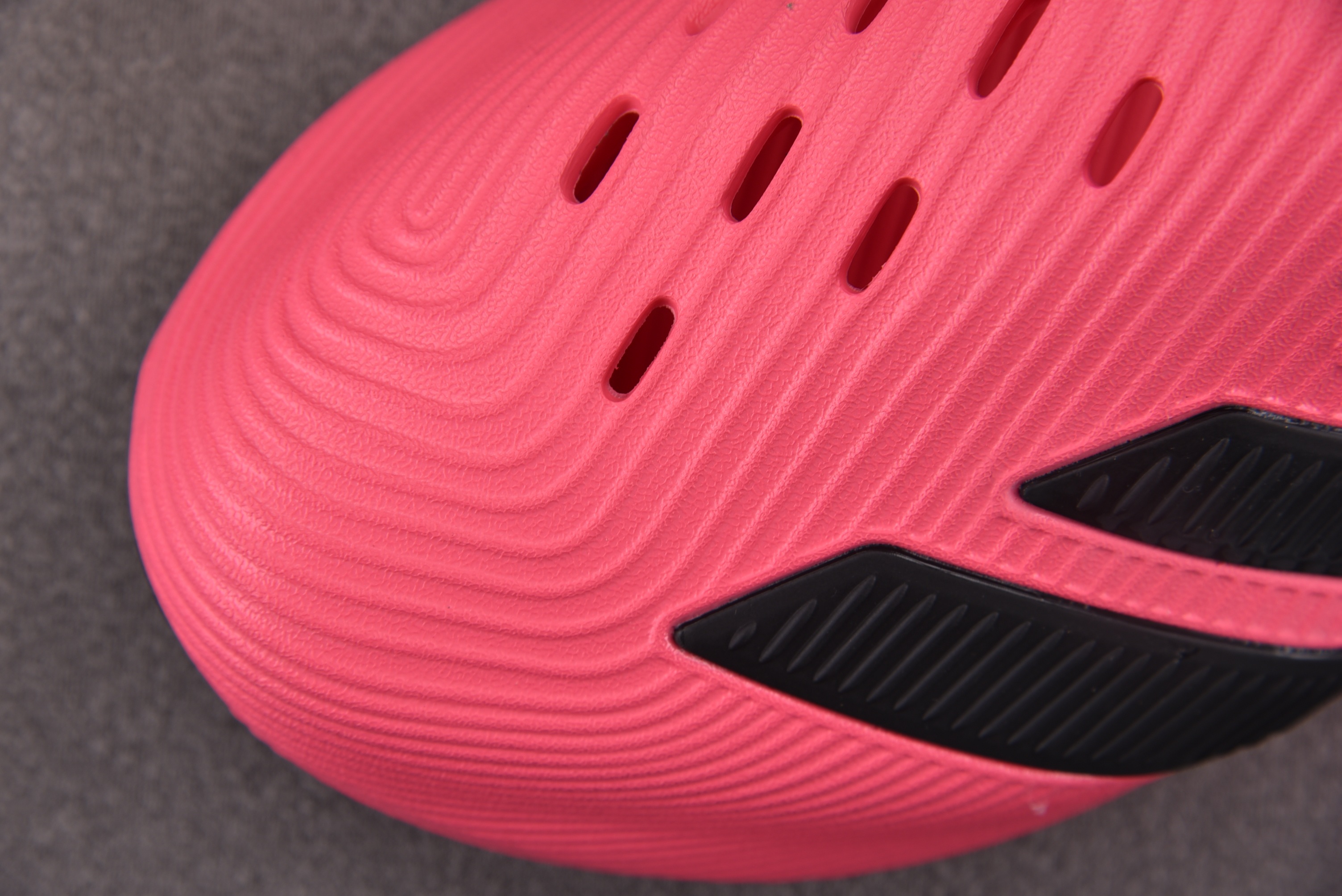 AD Purechill Runner 红色 KI0065 YZ03940-47