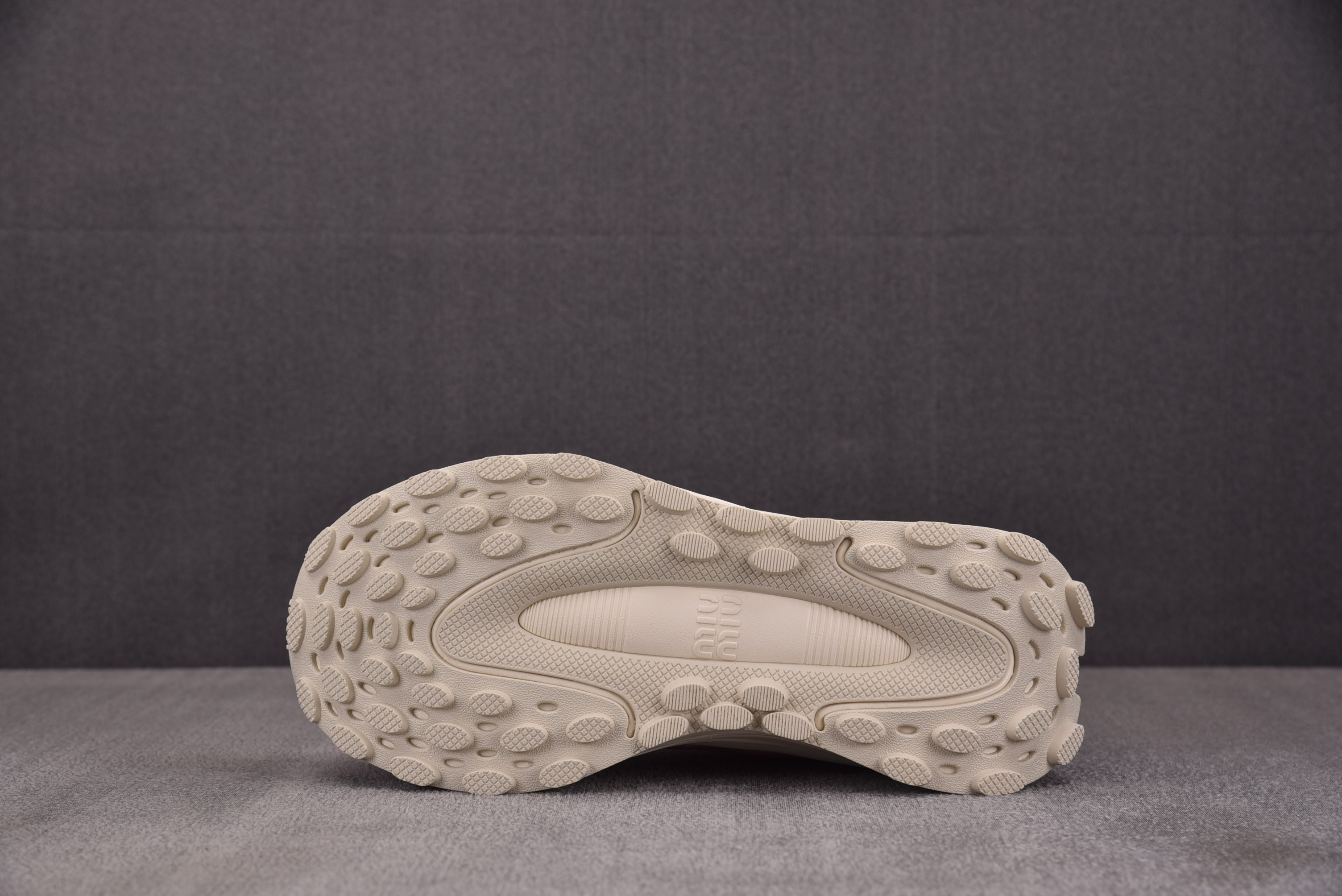 纯原 Miu Miu Technical Fabric Sneakers 白粉 YZ03936-40