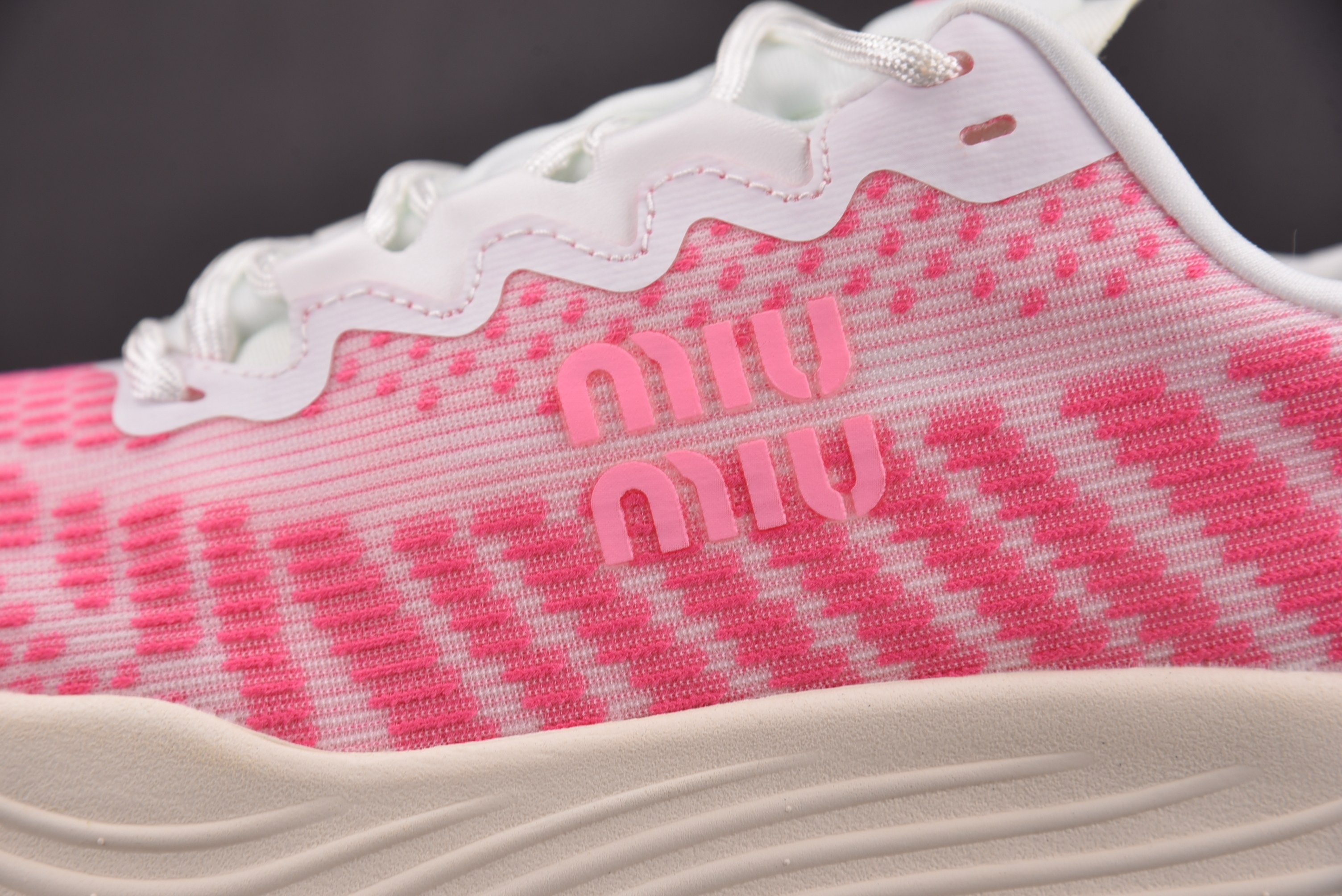 纯原 Miu Miu Technical Fabric Sneakers 白粉 YZ03936-40