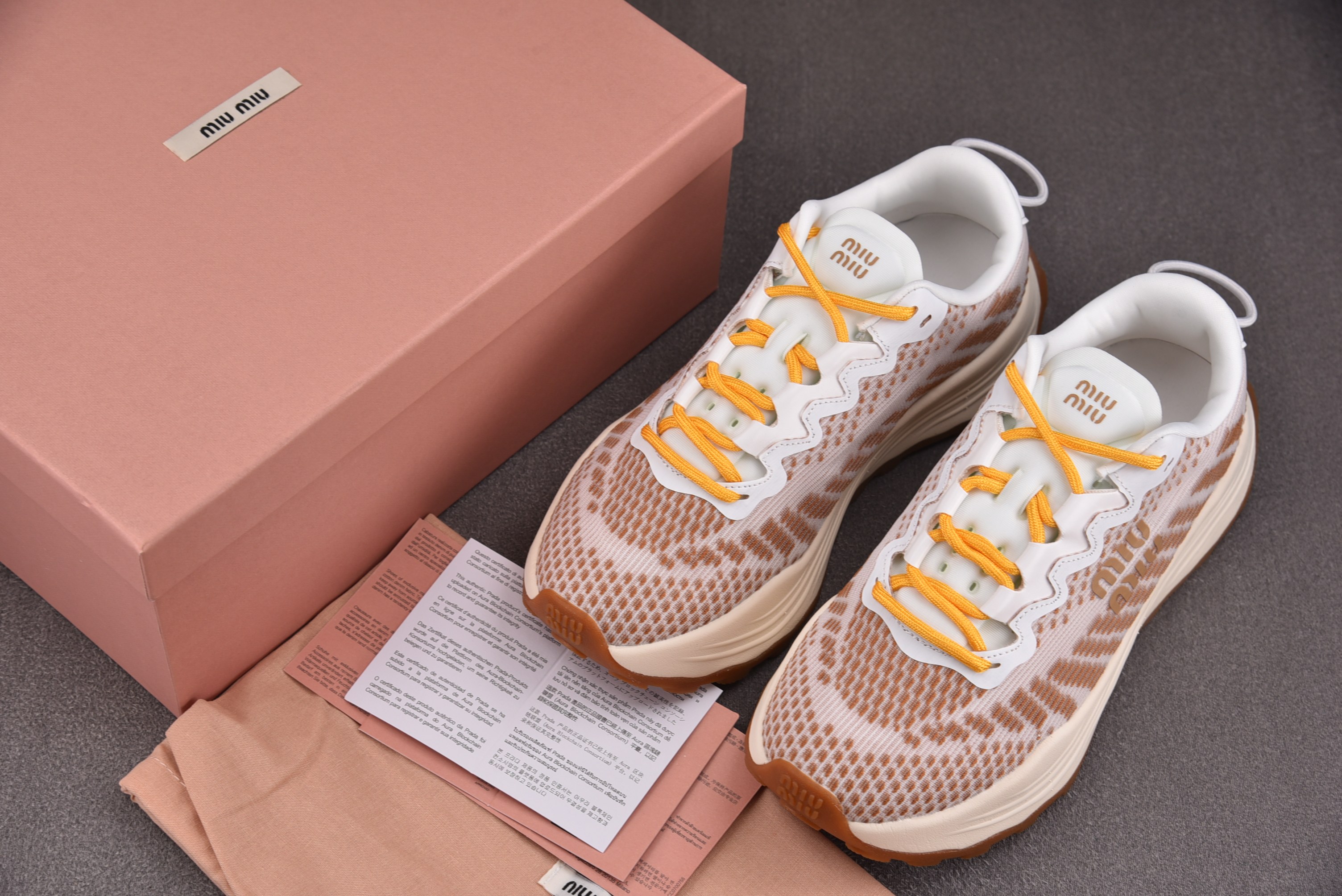 纯原Miu Miu Technical Fabric Sneakers 白红棕 YZ03936-40