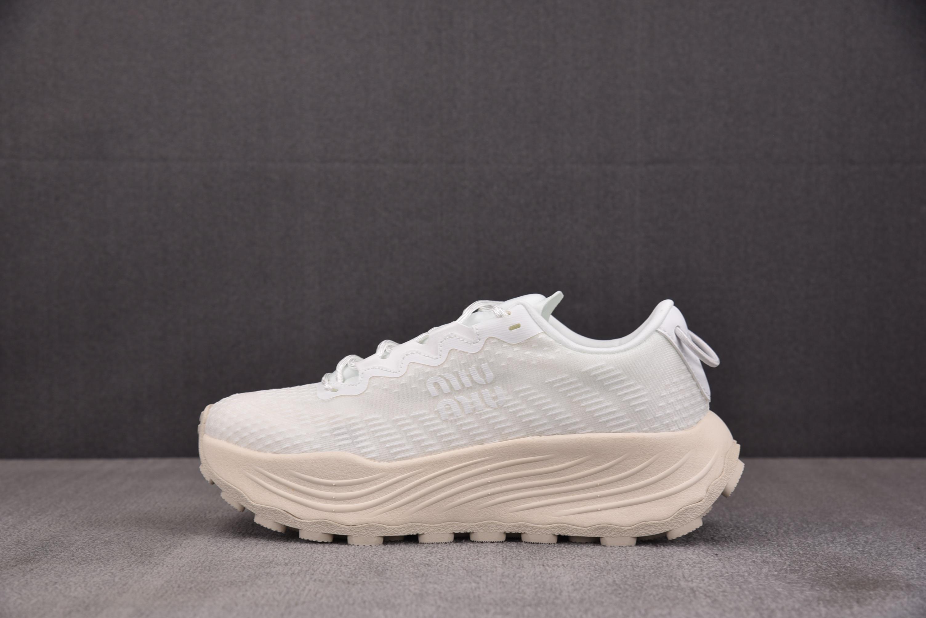 纯原Miu Miu Technical Fabric Sneakers 白色 YZ03936-40