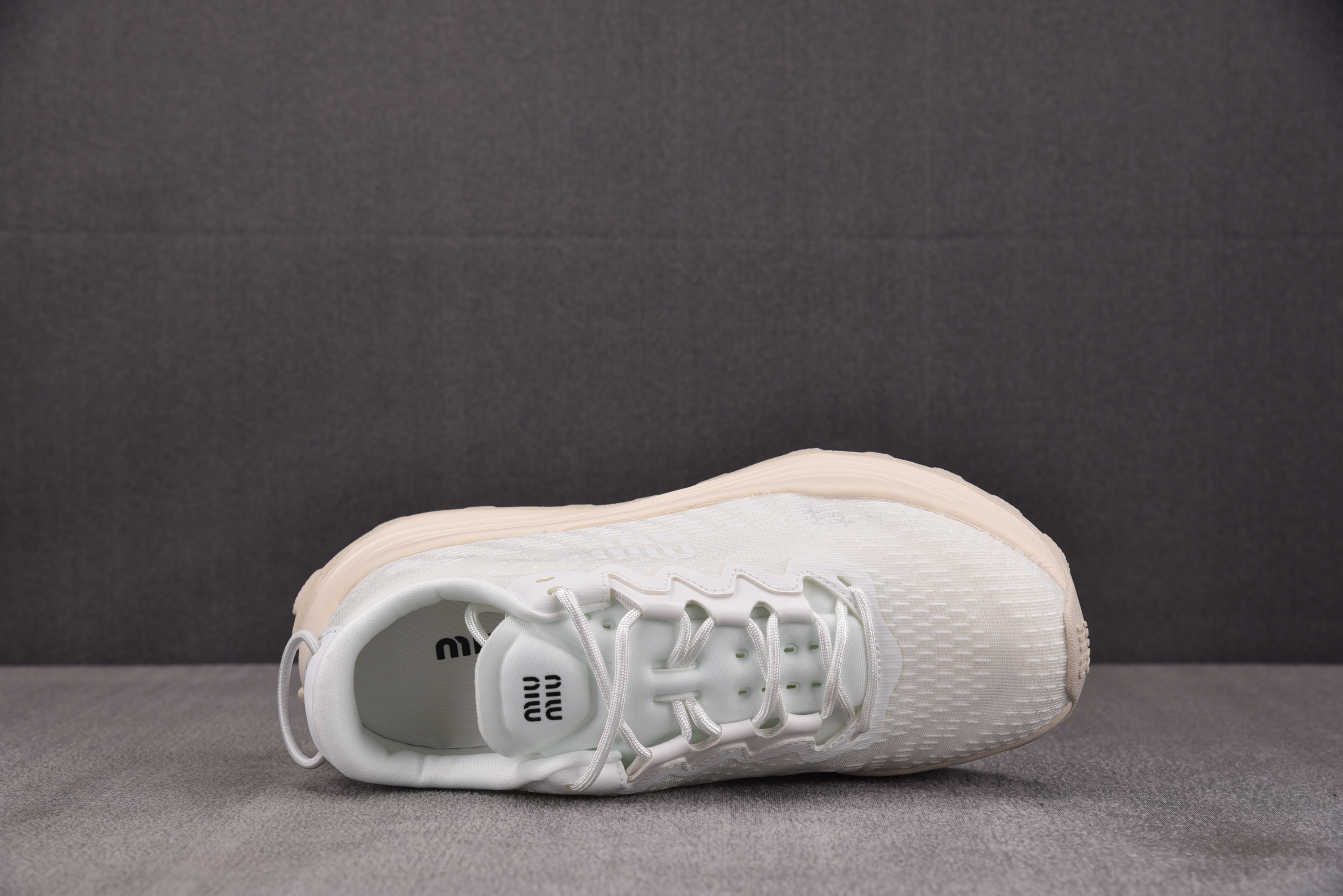 纯原Miu Miu Technical Fabric Sneakers 白色 YZ03936-40