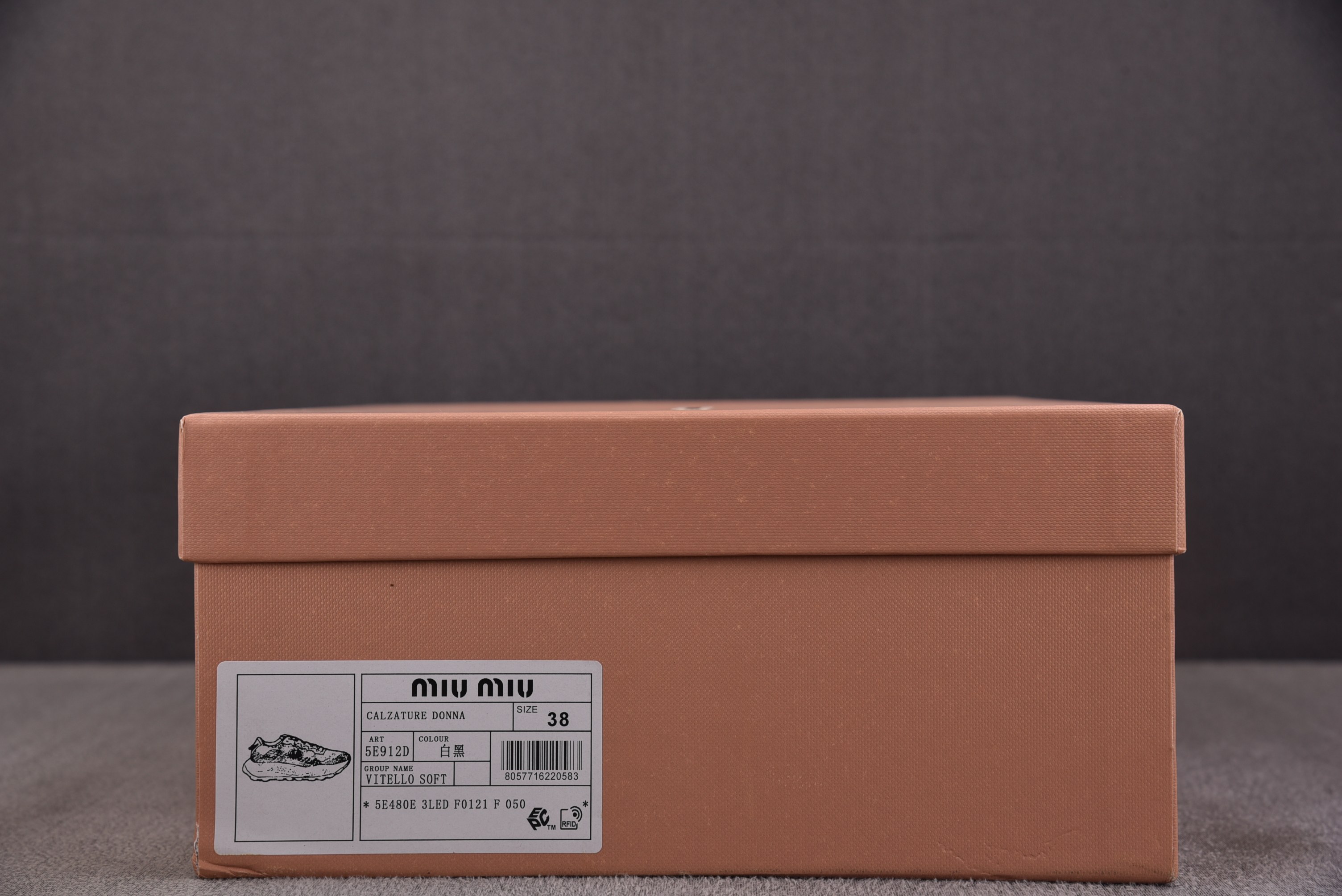 纯原Miu Miu Technical Fabric Sneakers 白黑 YZ03936-40
