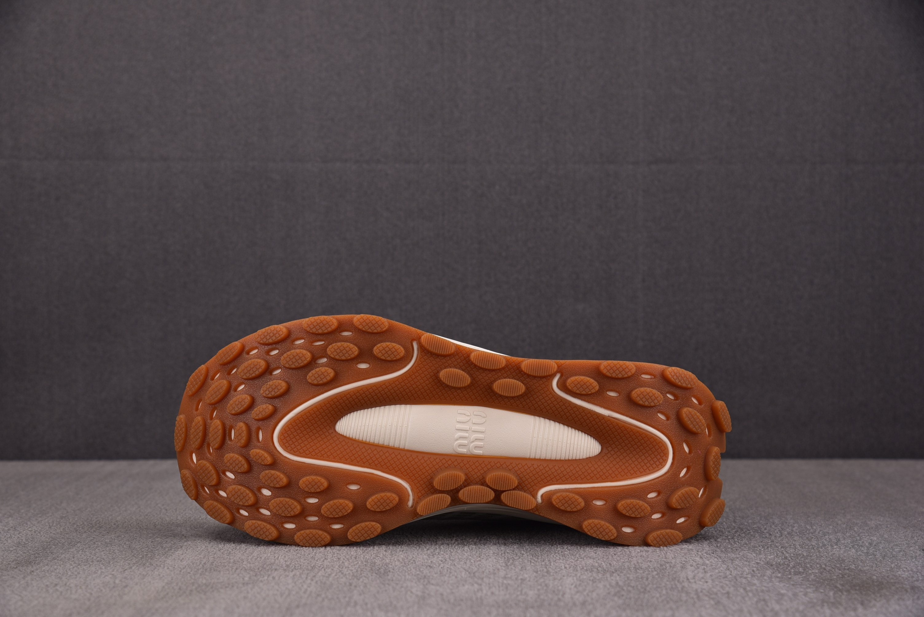 纯原Miu Miu Technical Fabric Sneakers 褐色 YZ03936-40
