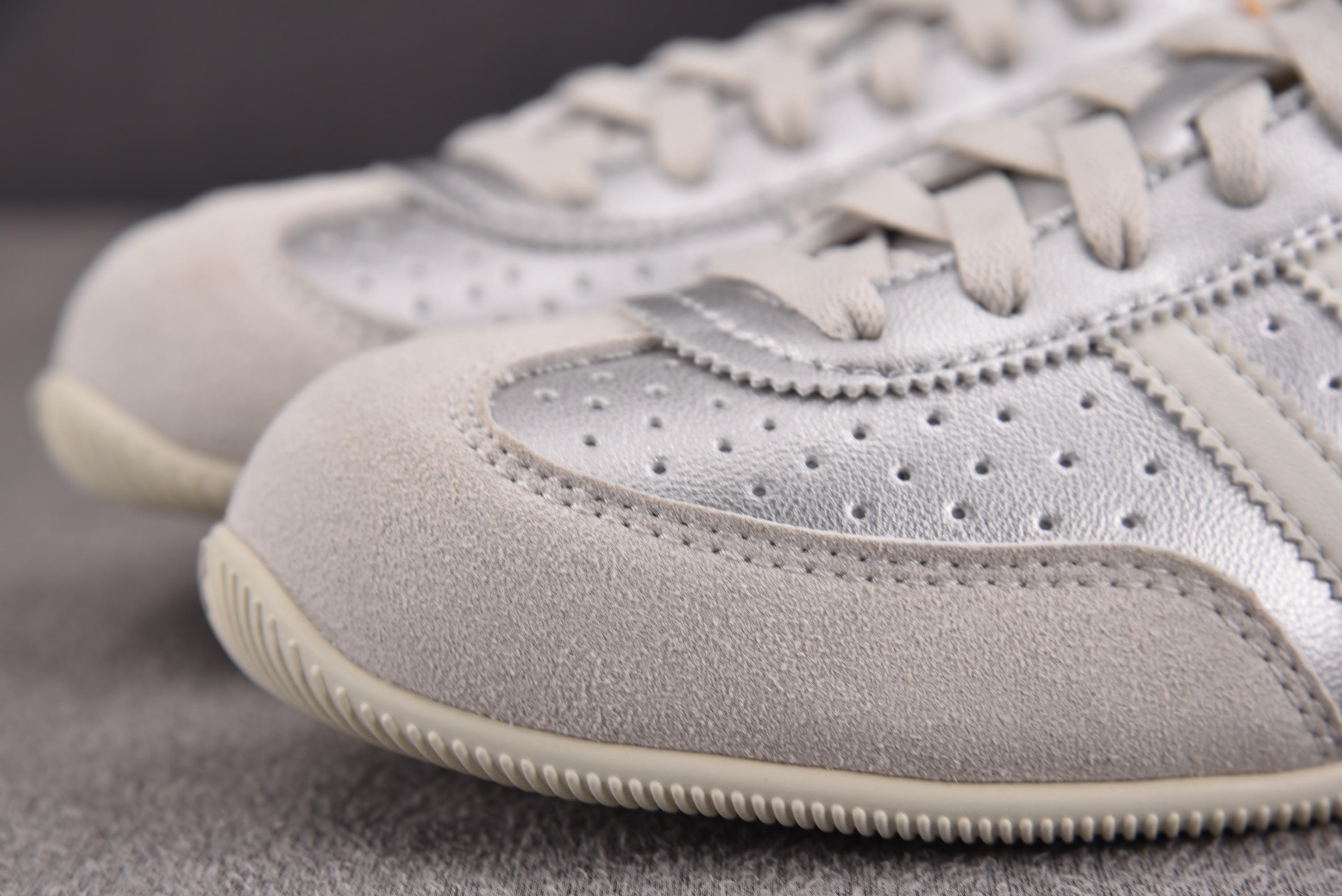 纯原 Changle Silver Metallic Ivory Orbit Grey 银灰 KJ396